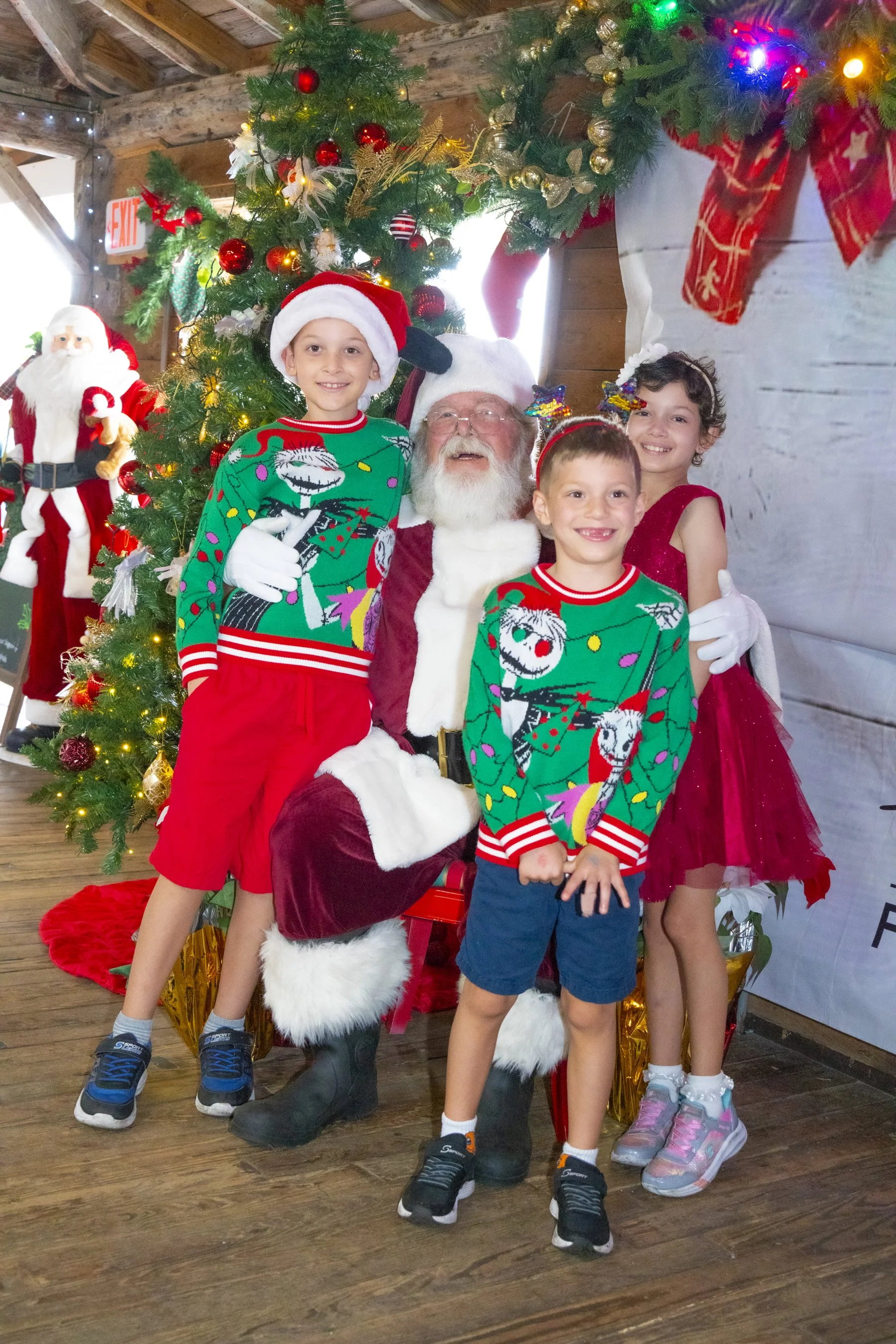 Chasin A dream Santa151 WEB .jpg