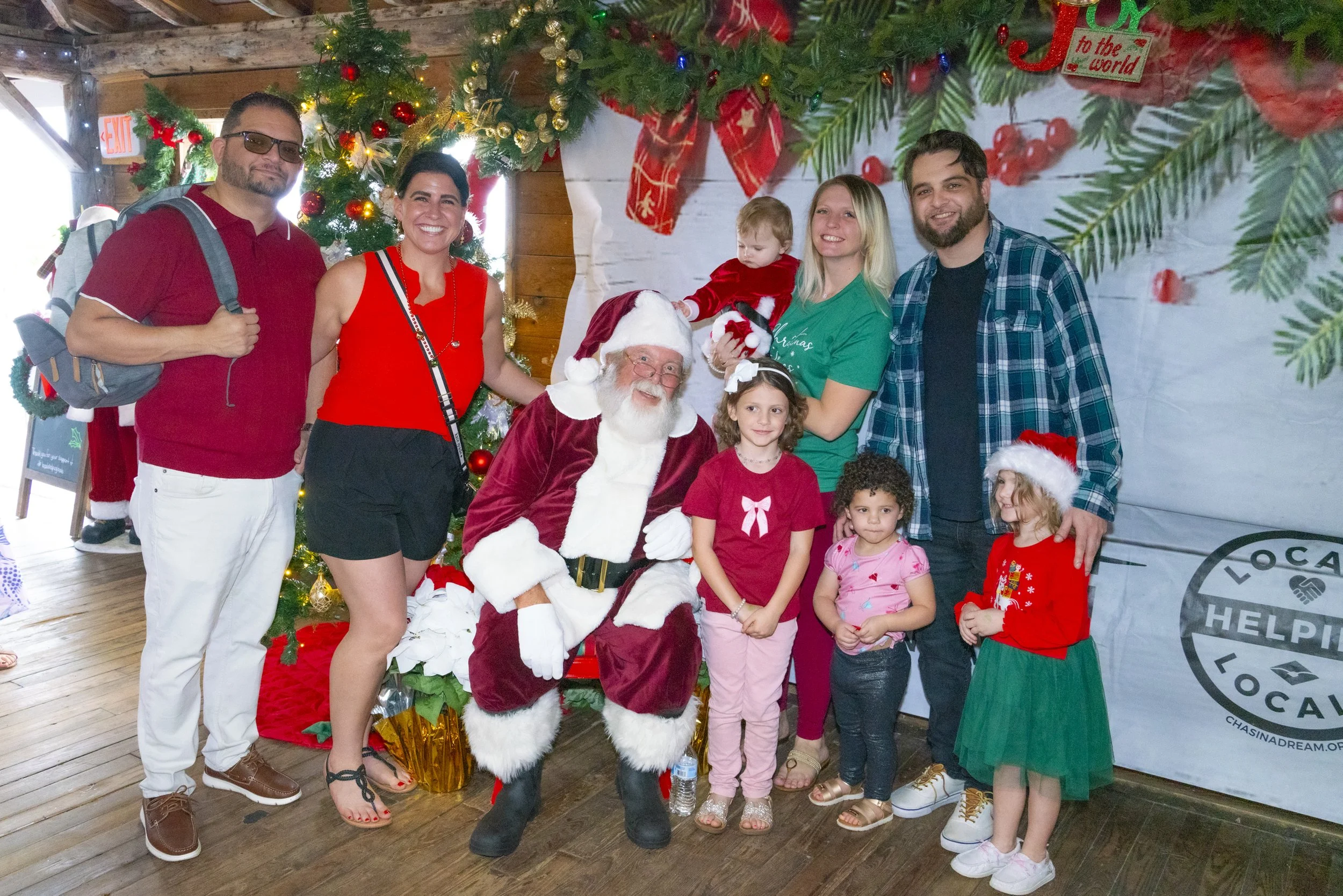 Chasin A dream Santa189 WEB .jpg