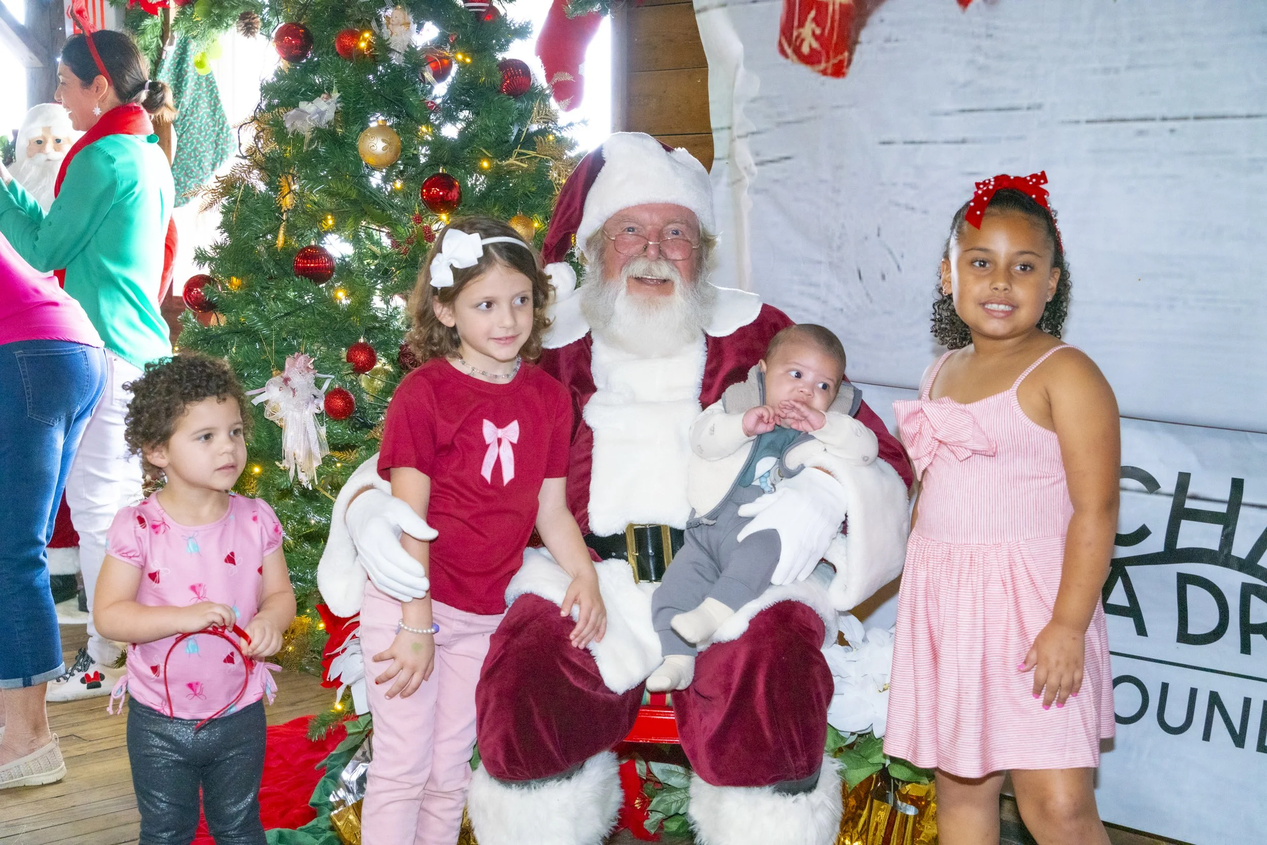 Chasin A dream Santa198 WEB .jpg