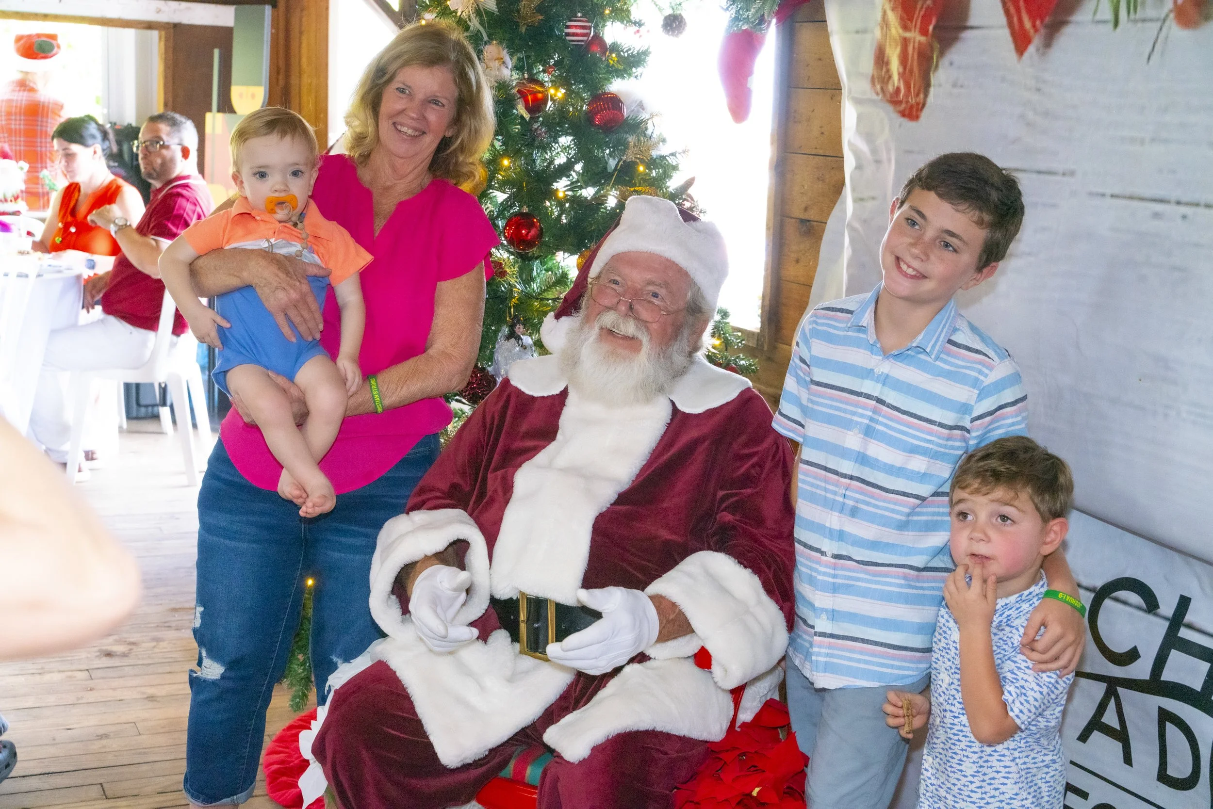 Chasin A dream Santa298 WEB .jpg