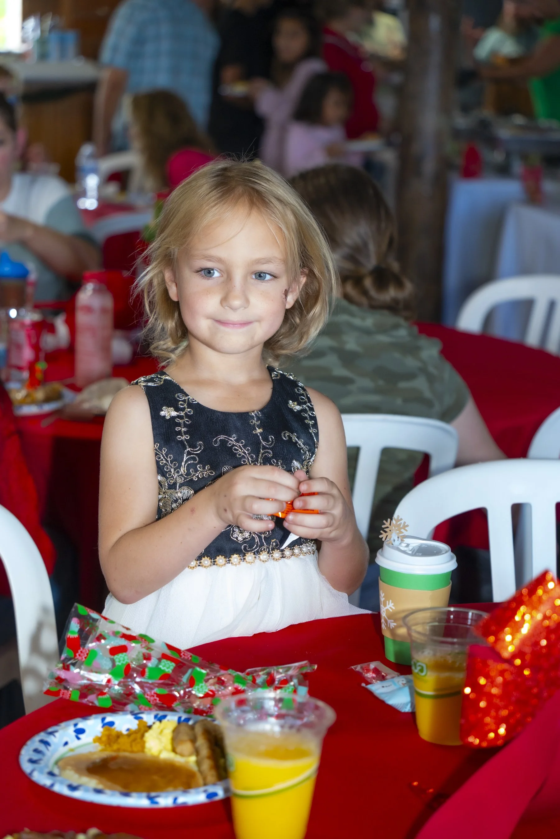 Chasin A dream Santa438 WEB .jpg