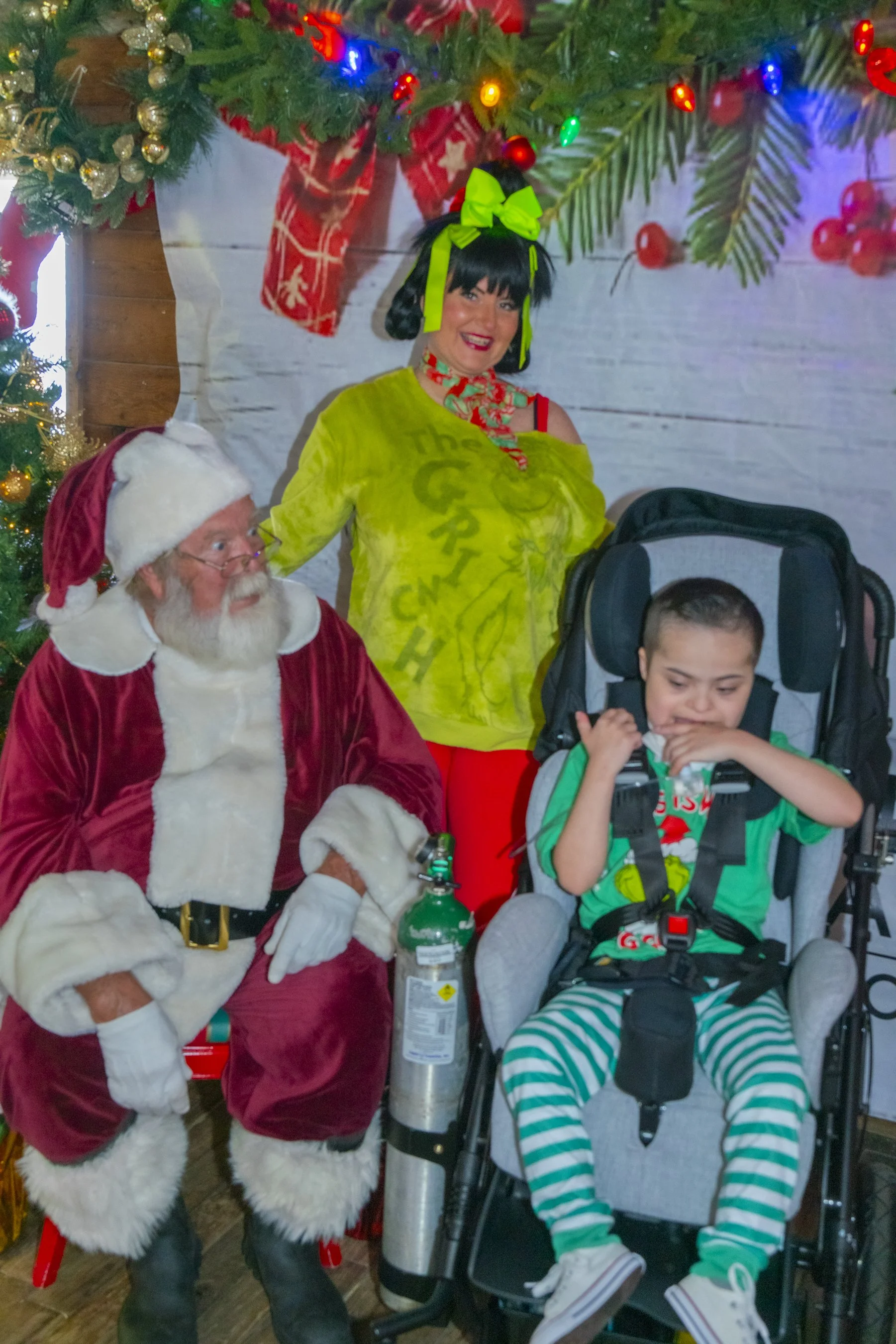 Chasin A dream Santa354 WEB .jpg