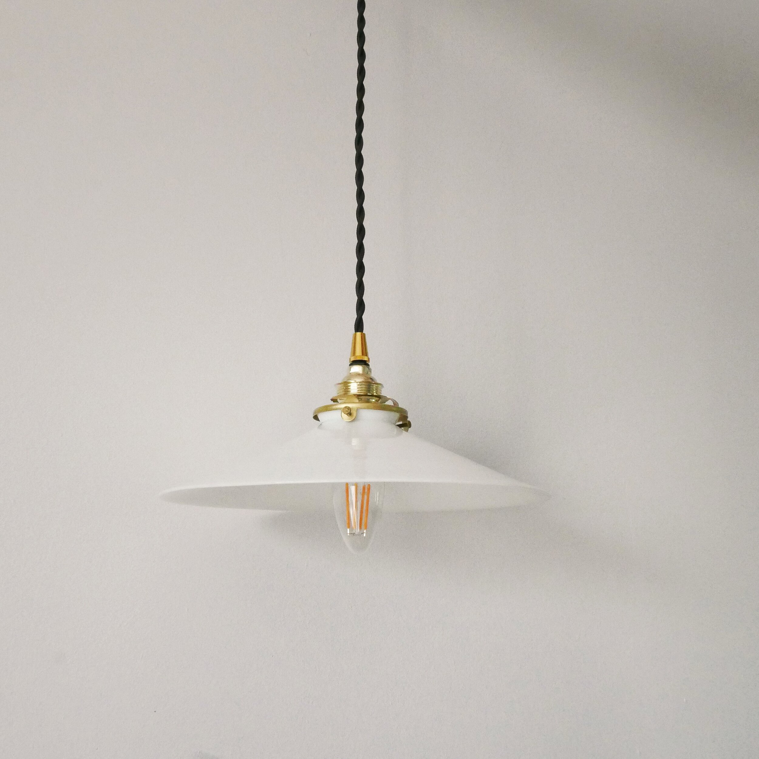 SUSPENSION OPALINE BLANC MINIMALISTE