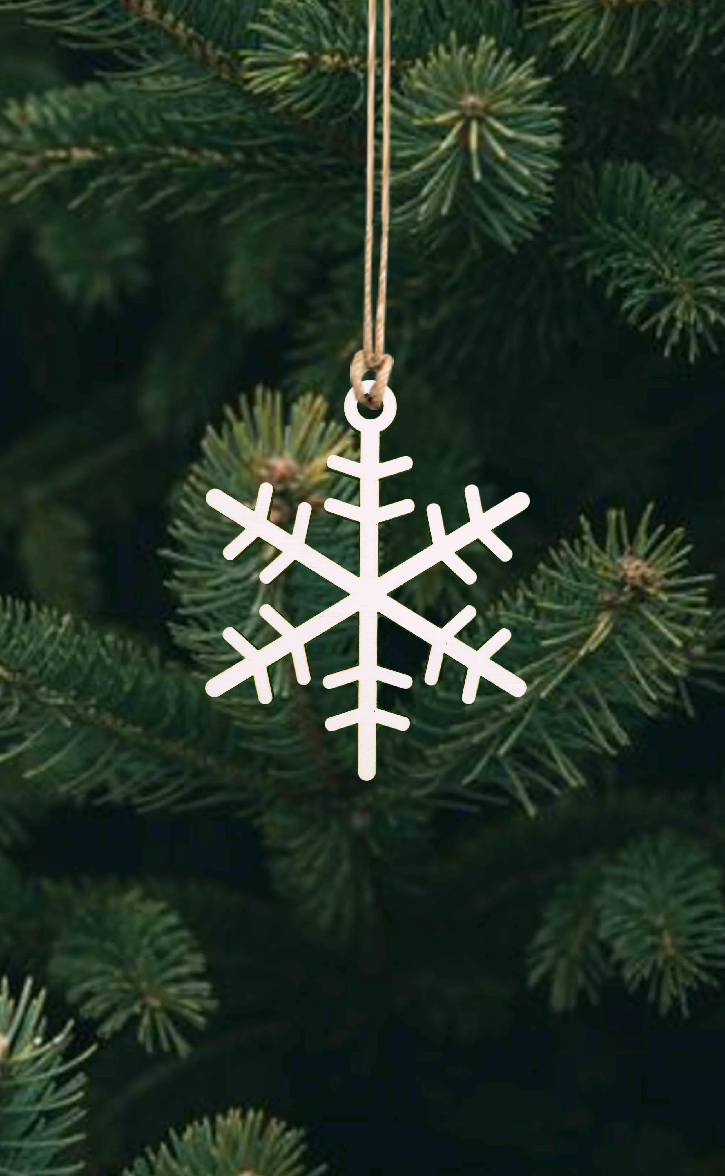 Wholesale + Minimalist Classic Snowflake (Quantity of 15)