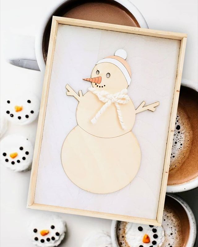 Is it really the holiday season without building snowmen and drinking hot cocoa ? 🤔 🎄 
#farmhouse #farmhousechristmas #farmhousechristmasdecor #farmhousedecor #family #familychristmas #handmadeornaments #handmadeholidays #handpaintedsigns #makersgo