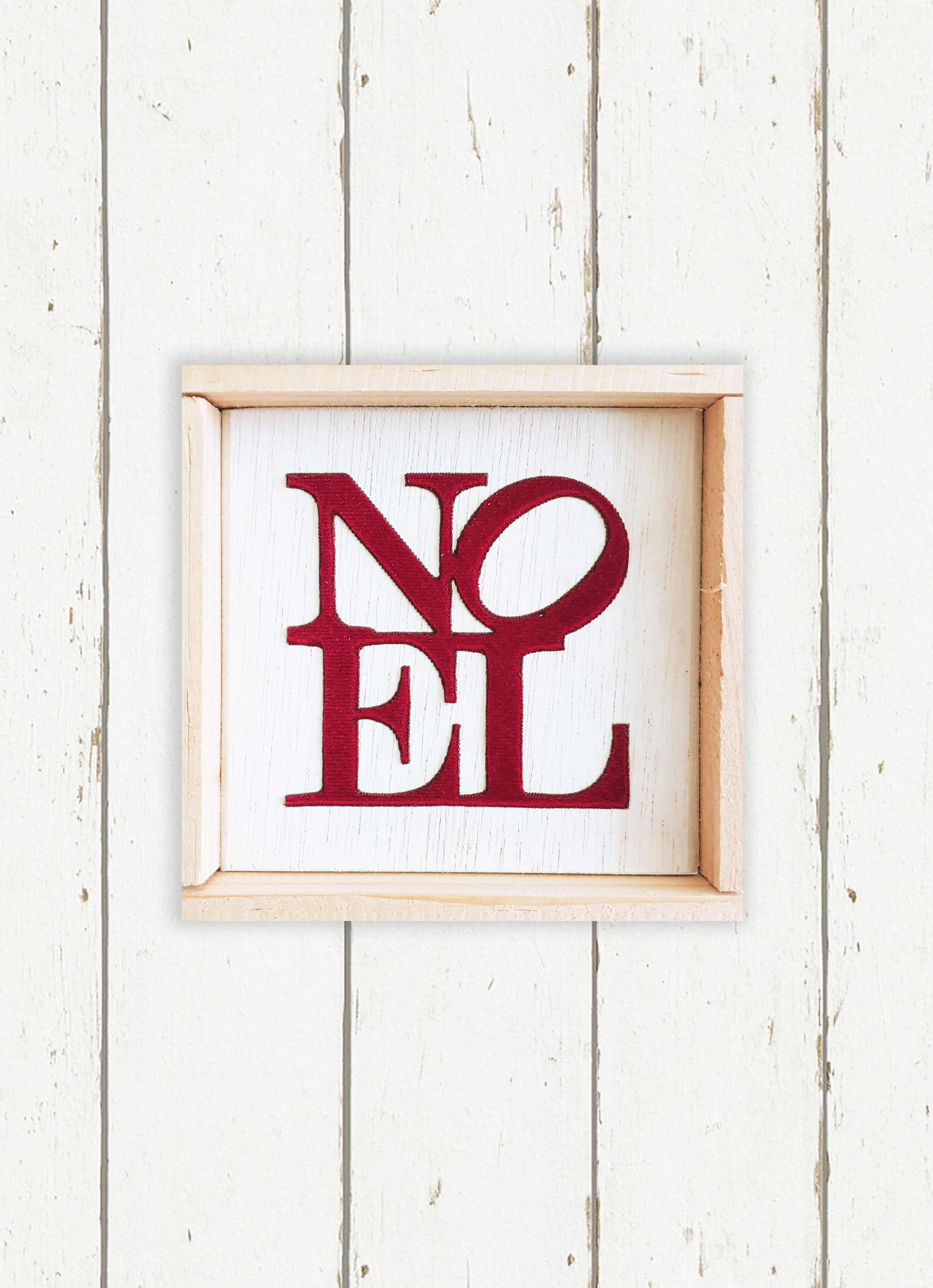 Noel + Red Velvet mini