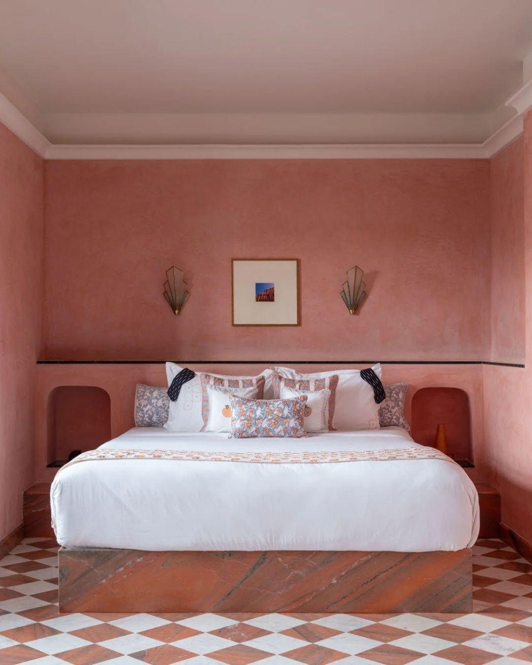 Roses are red, violets are blue, good tile doesn&rsquo;t just drop jaws, especially in the bedroom. XOXO

1. @abode.bombay 
2. @amabiliasuites 
3. @james_mcdonald_photography 
4. @moudira_hotel 
5. @raidangarden 
6. @hotelvermelho 
7.  Praia Resort
8