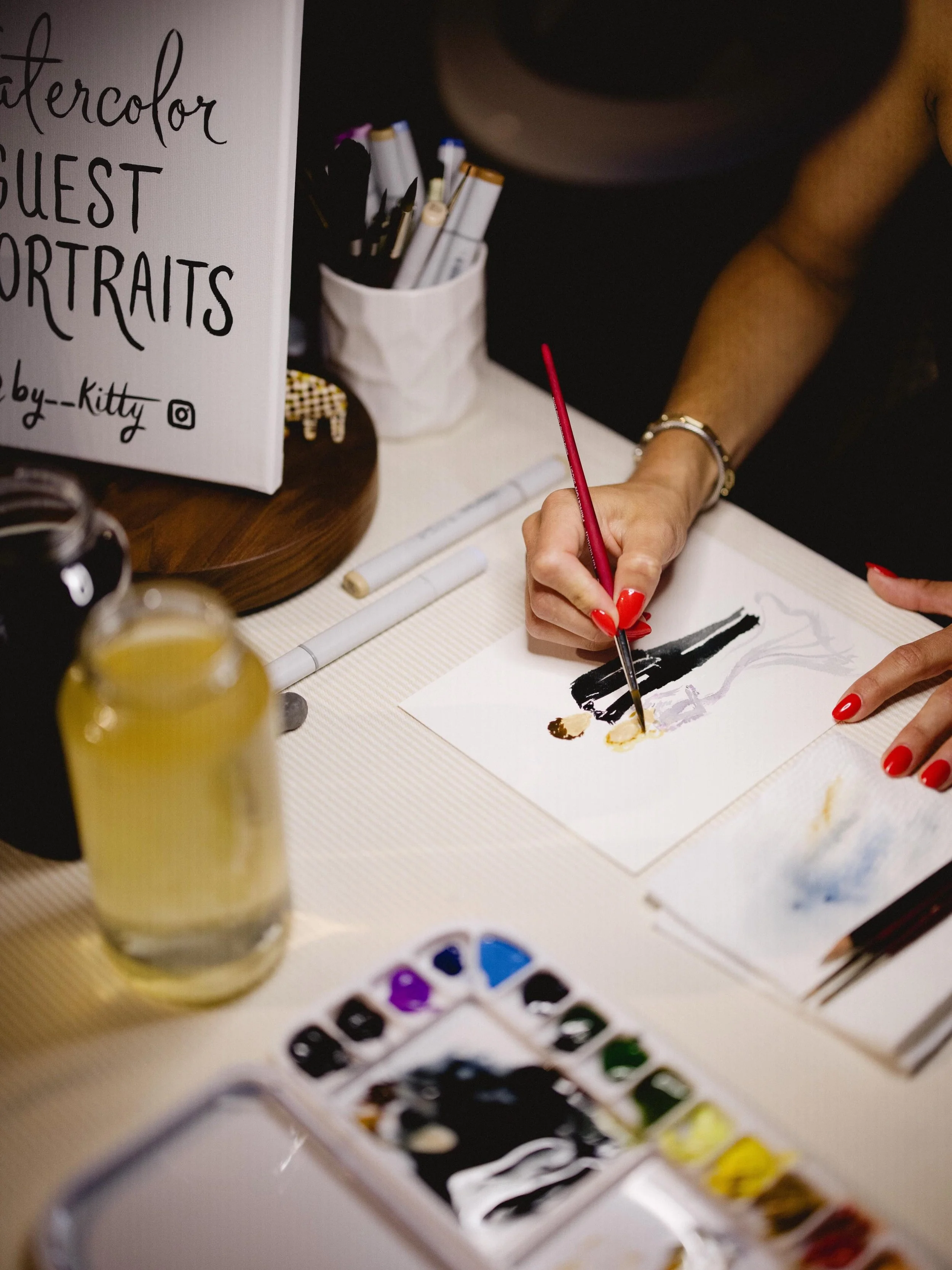 Two Mays ago at @thegibbesmuseum for Diana &amp; Langdon ~ painting live watercolor wedding guest portraits 🎨💃👩🏼&zwj;🎨 soooo much fun &amp; couldn&rsquo;t have done it without @sarahwingatesanders by my side keeping us organized! 👯&zwj;♀️