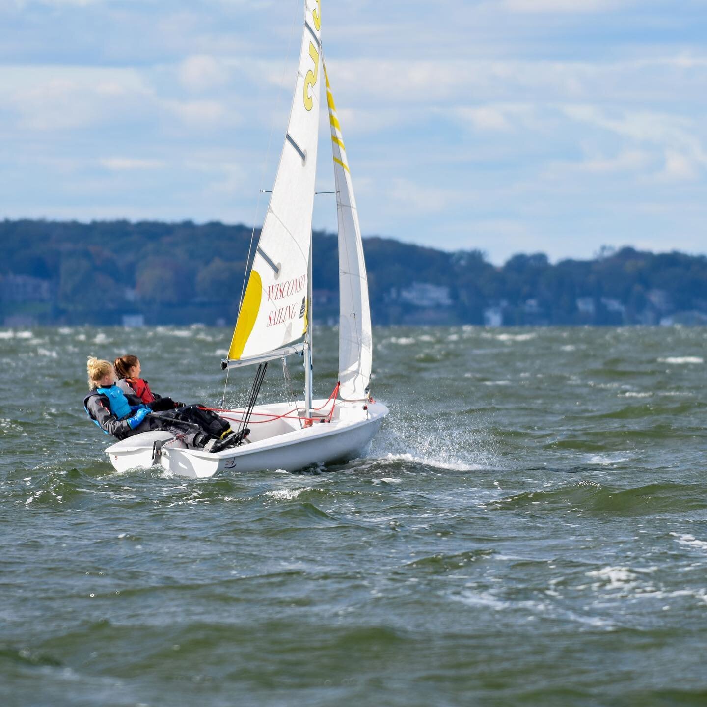 If you&rsquo;re looking for a Wisconsin sports team that didn&rsquo;t let you down this weekend, try @wiscosailing