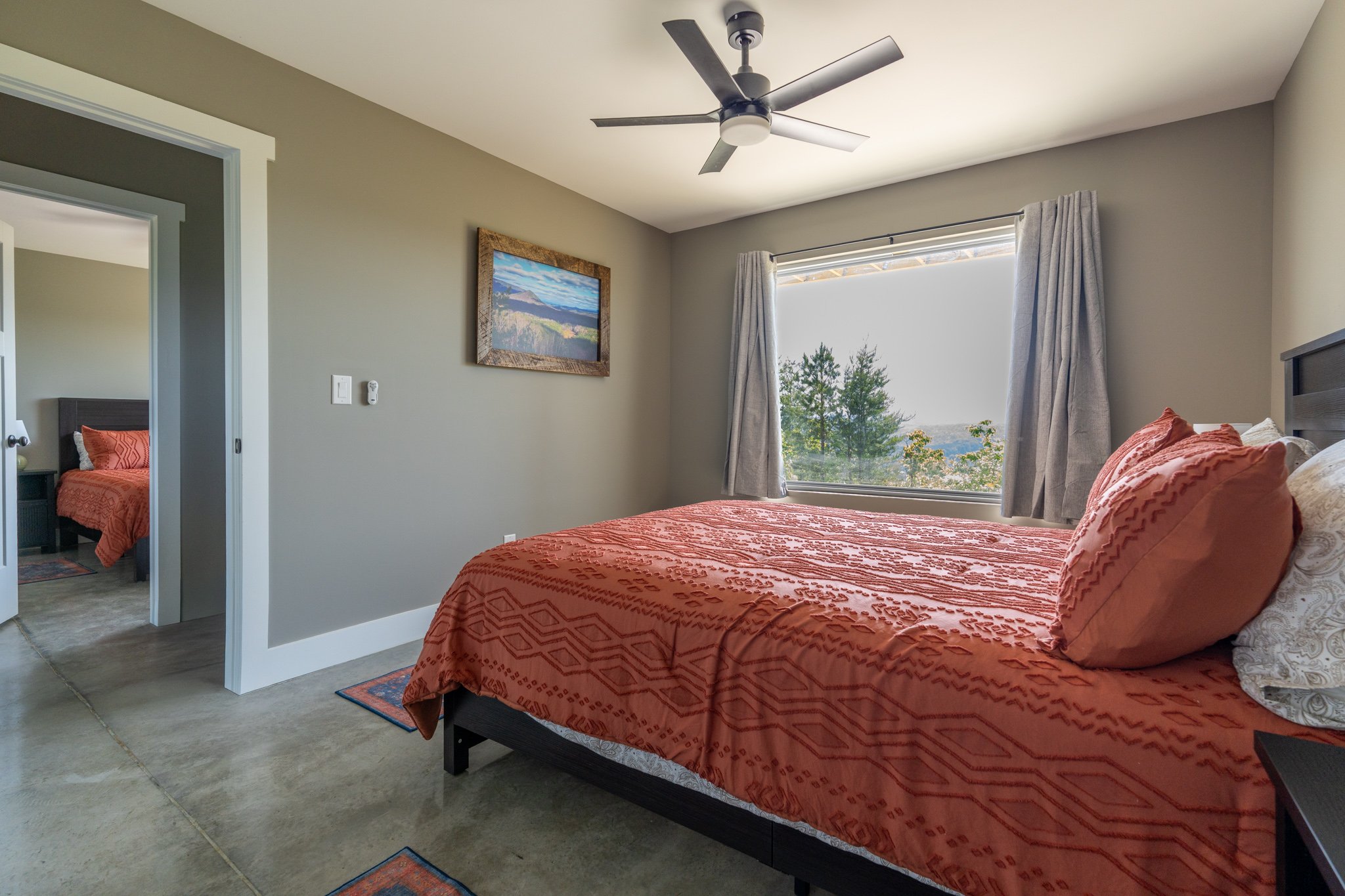 Cabin6-7.jpg