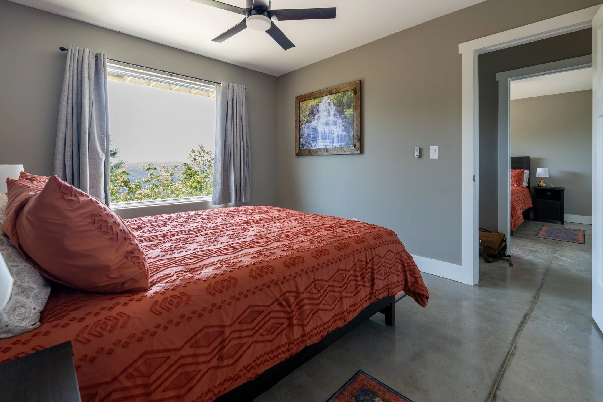 Cabin6-12.jpg