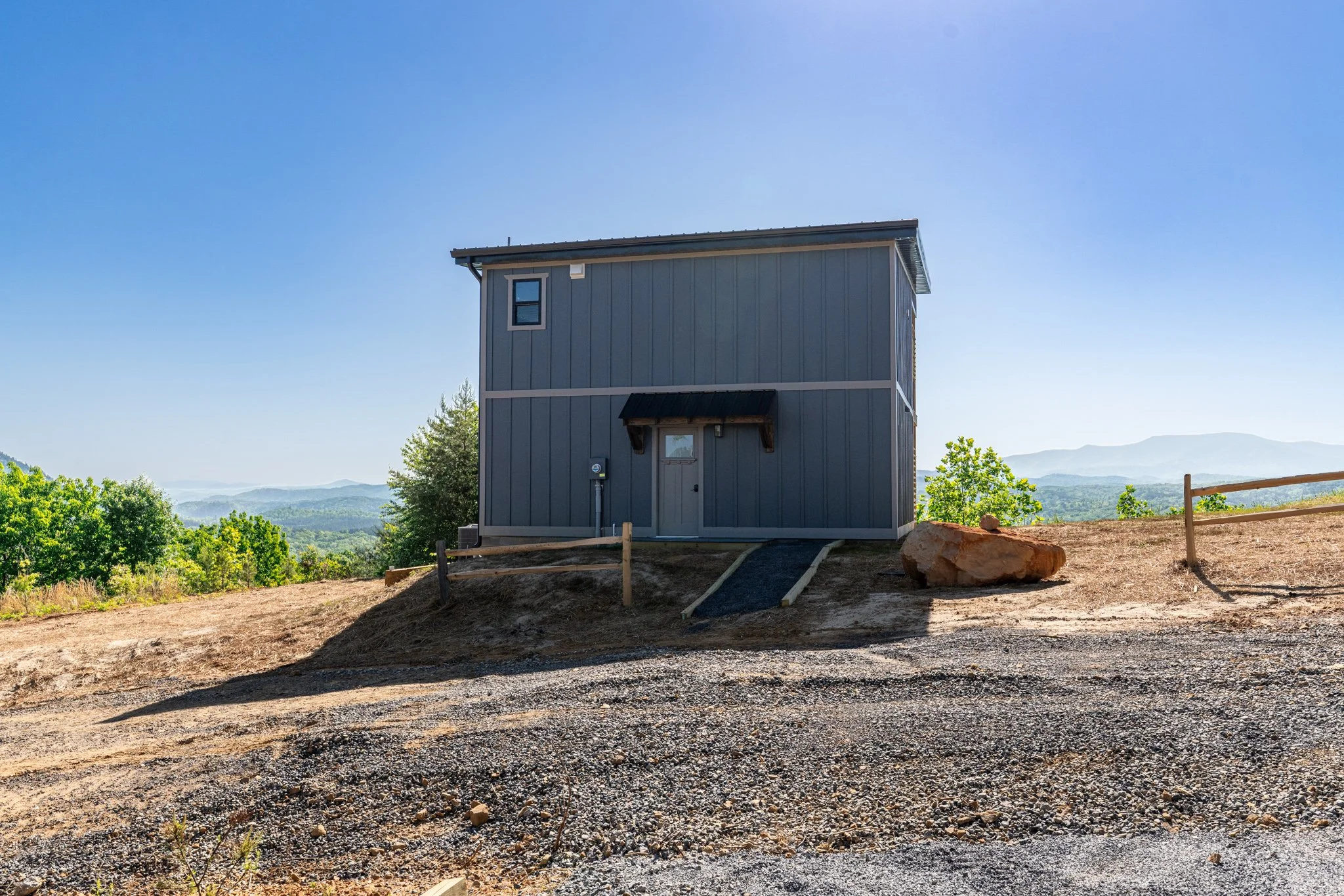 Cabin6-19.jpg
