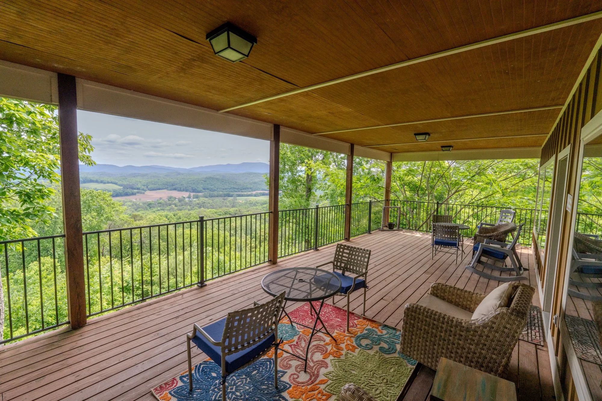 Cabin2Views-2.jpg