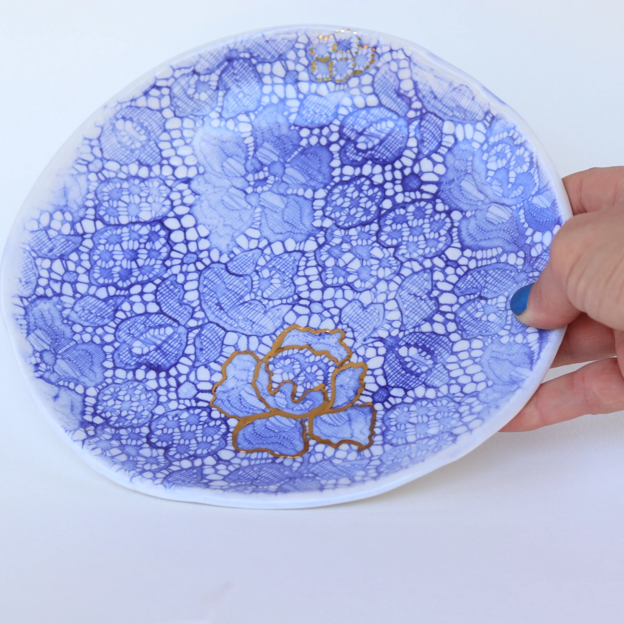 9" Blue Lace Dish