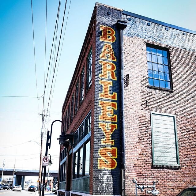 Great show by @wdvx @barleysknoxville @trishagenebrady and @jason_lee_wilson on last Friday's Big Plate (thanks @photography_by_sabrina_d for the amazing photos!)