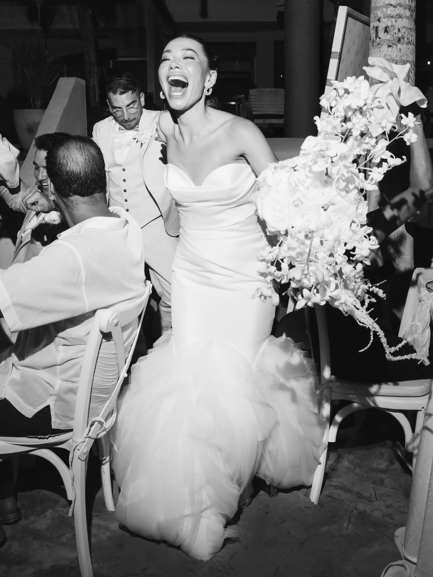 A party isn&rsquo;t a party without lots of laughs, lots of tears, and good fashion. Tequila doesn&rsquo;t hurt either.

Planning &amp; Design: @the_wedding_collab
Welcome Party: @hemingwaycozumel
Venue: @hotelbuniqueoficial
DJ: @rafagalvandj
Bar: @c