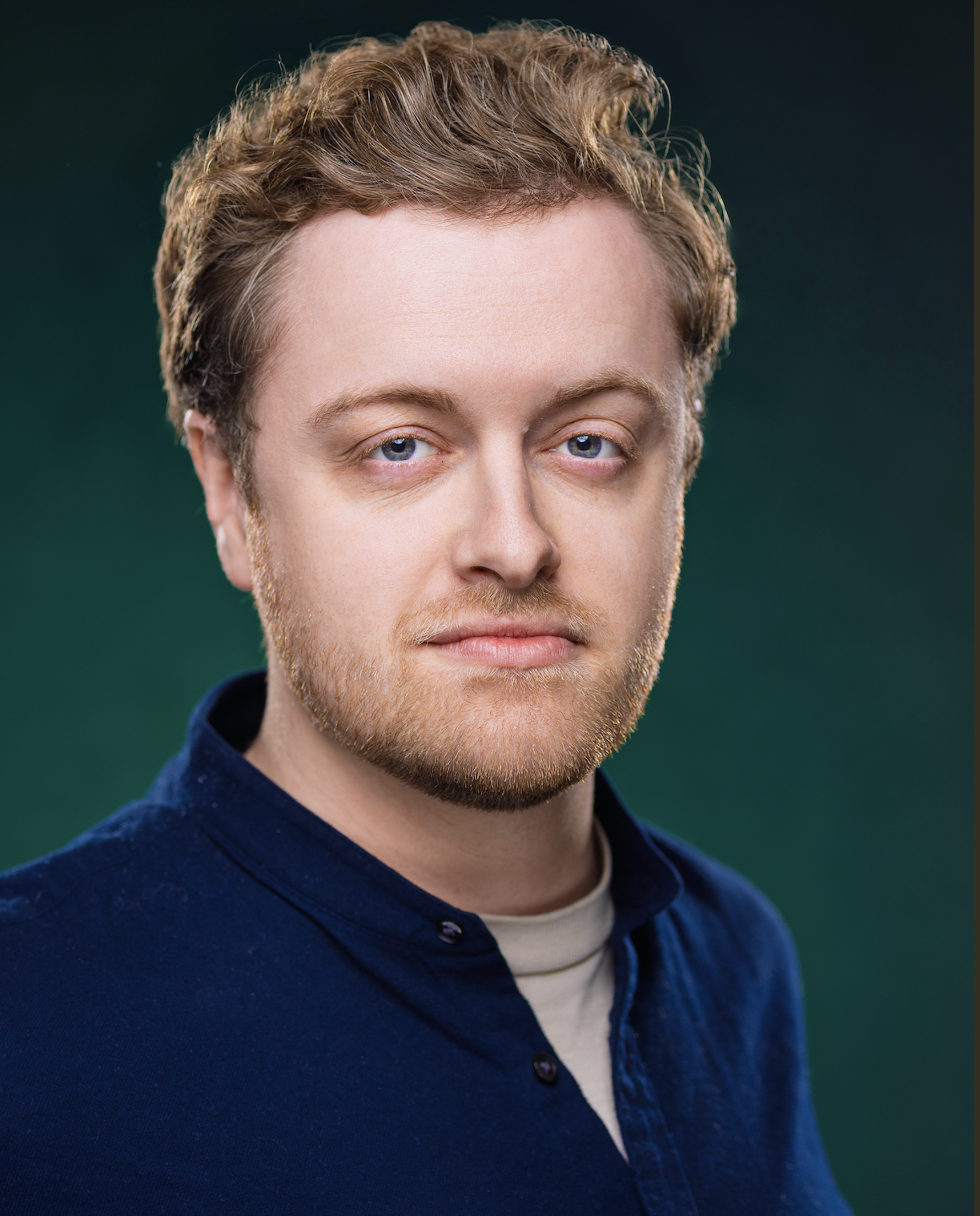 Liam Joshua Munn Headshot.png