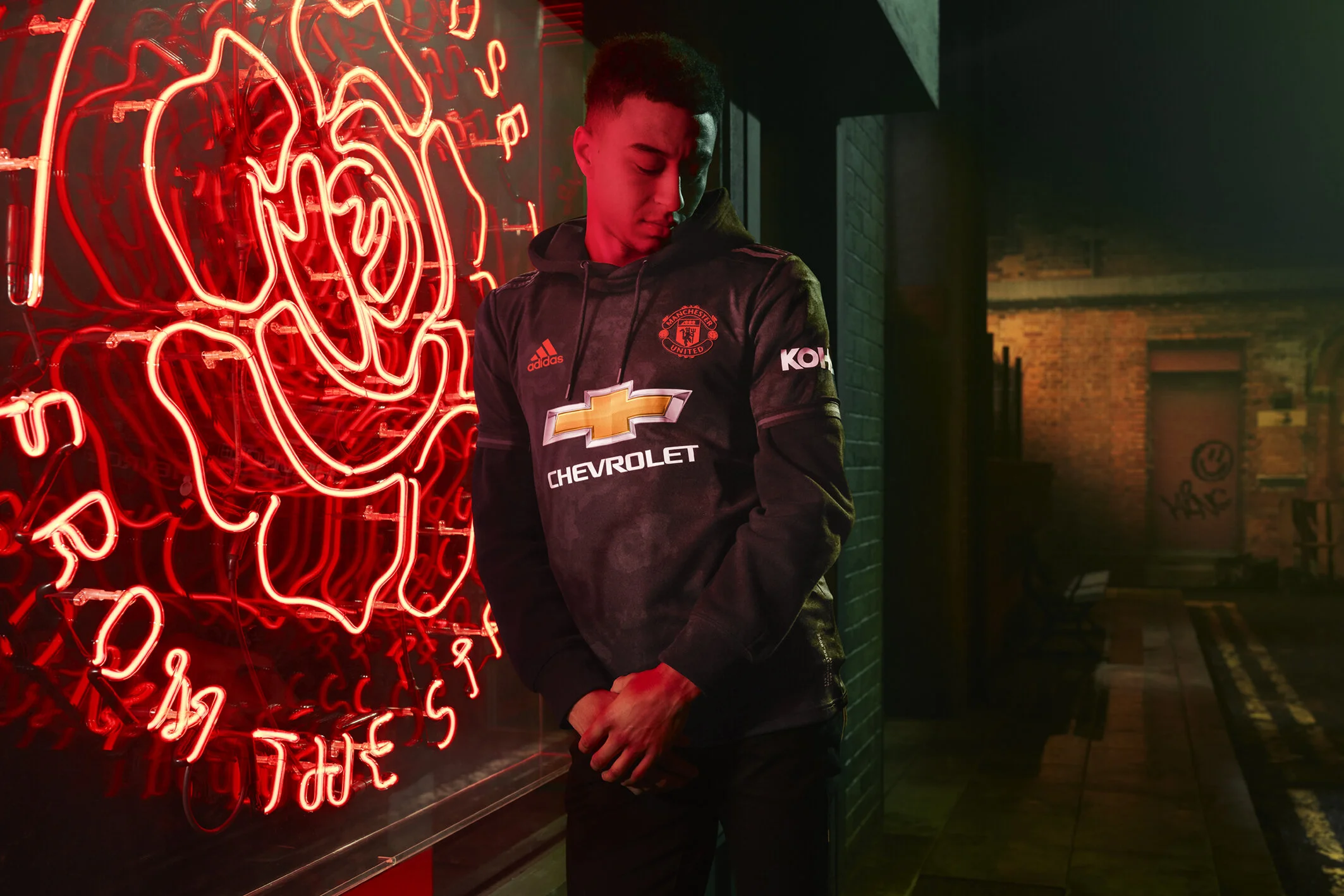 LINGARD_1903_ADIDAS_MANUTD_THIRD_3255_Pref_Lighting.jpg