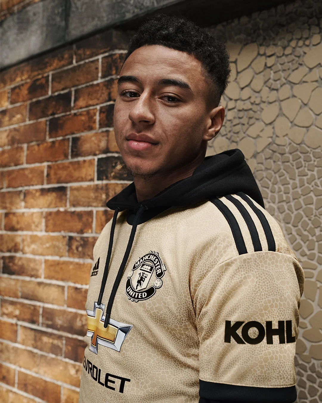 H22195_MUFC_FW19_KV_AWAY_LINGARD_SOCIAL4x5 V2.jpg