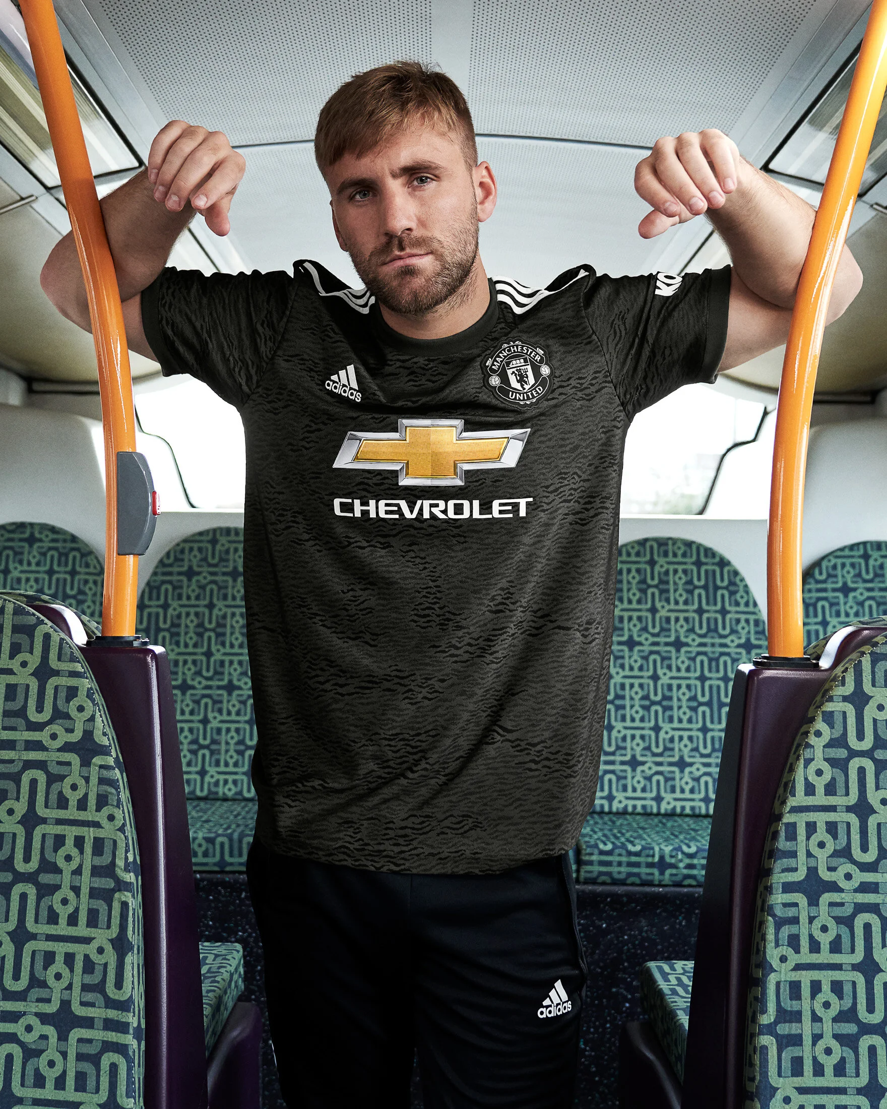H22604_MUFC_FW20_SOCIAL_SHAW_AWAY_4x5.jpg
