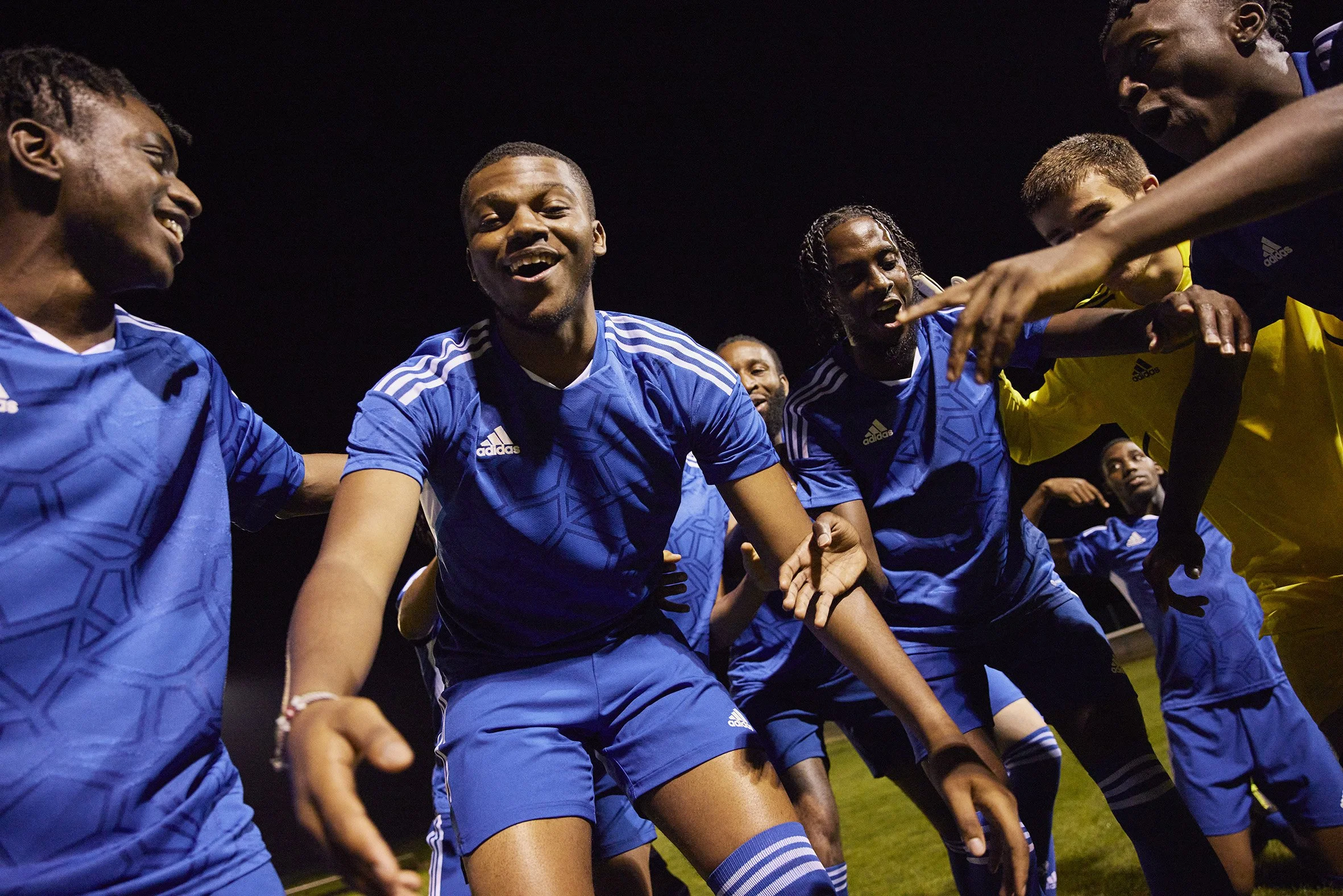 2021.09.14_ADIDAS_TEAMWEAR_IMPORT FOLDER_6256_rt.jpg