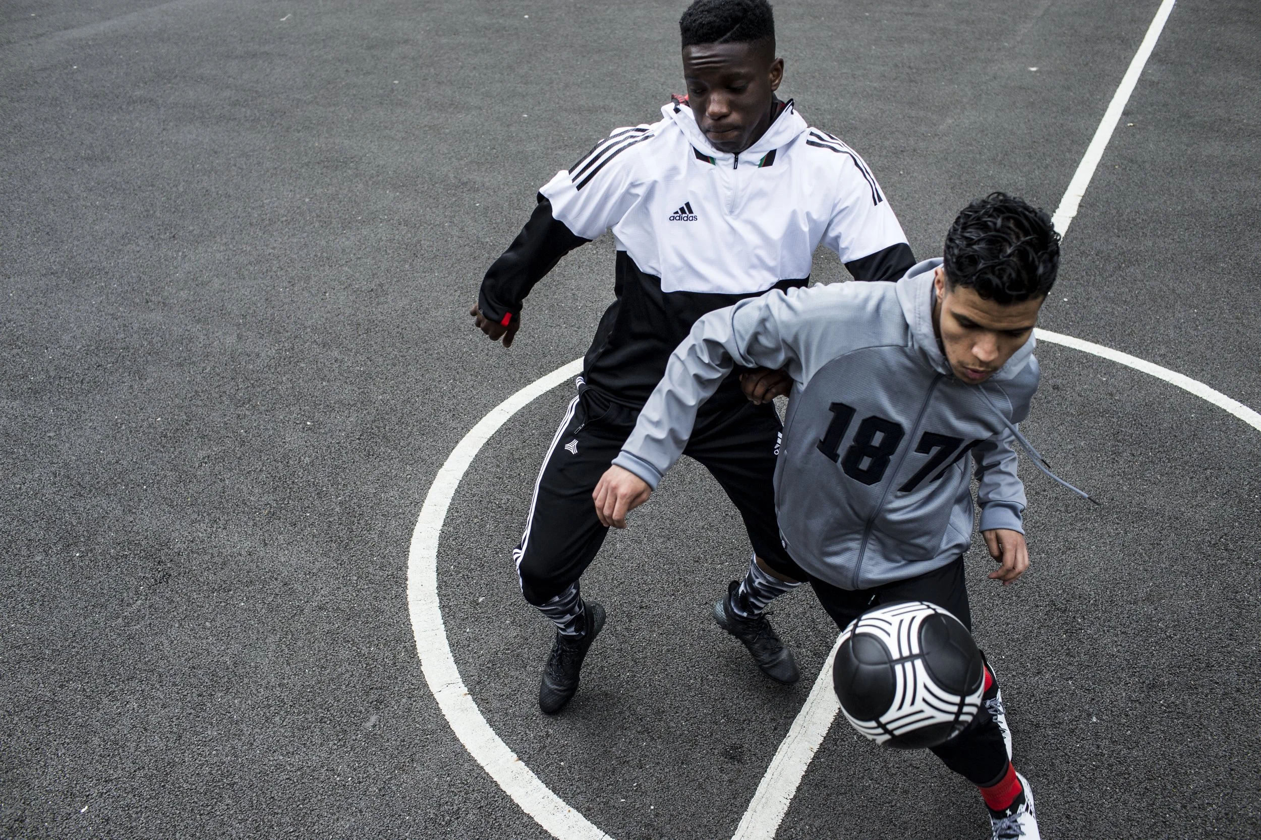 Adidas_Street_Football_Shot_03_Action_0067.jpg