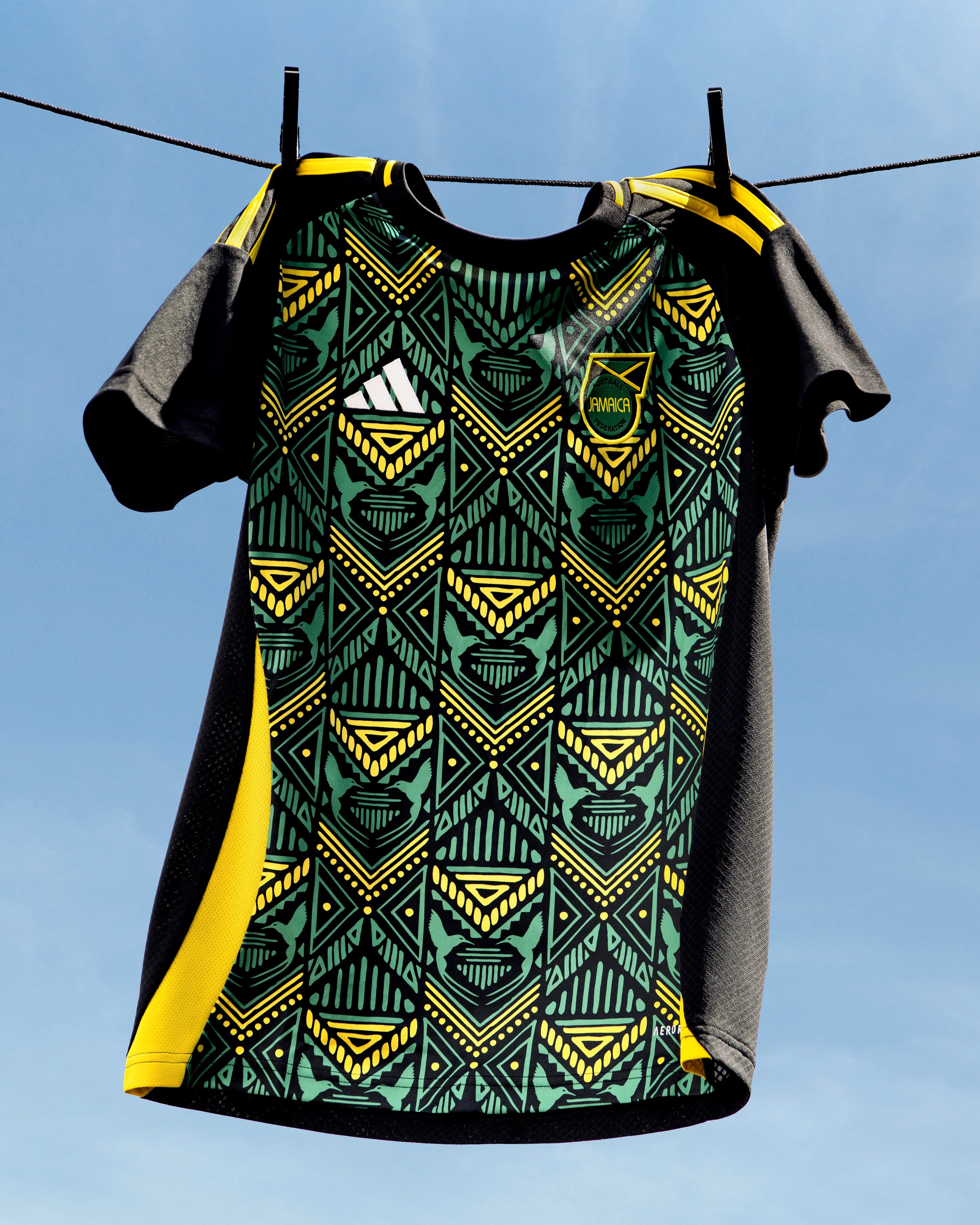 H24157_JFF_AWAY_JSY_06_031_4x5.jpg