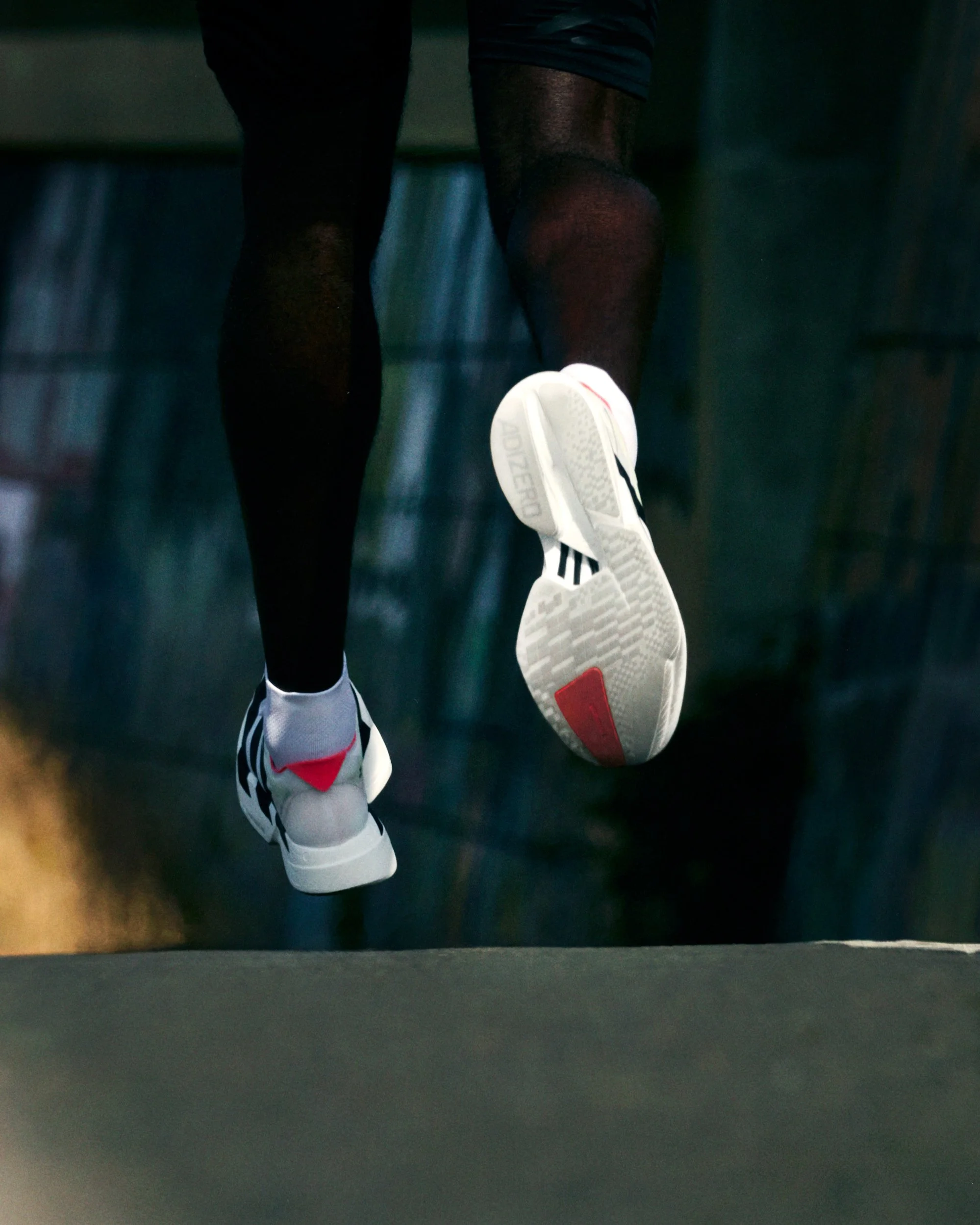H24280_SS25_ADIZERO_PRO_4_ON_FOOT_07_4X5_RGB.jpg