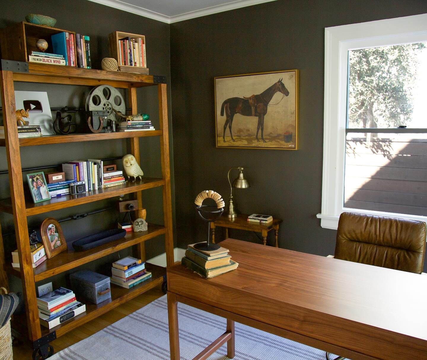 This office space we designed ended up being our favorite room in the home. It went from a big empty white room, to a special space to create. 🐎