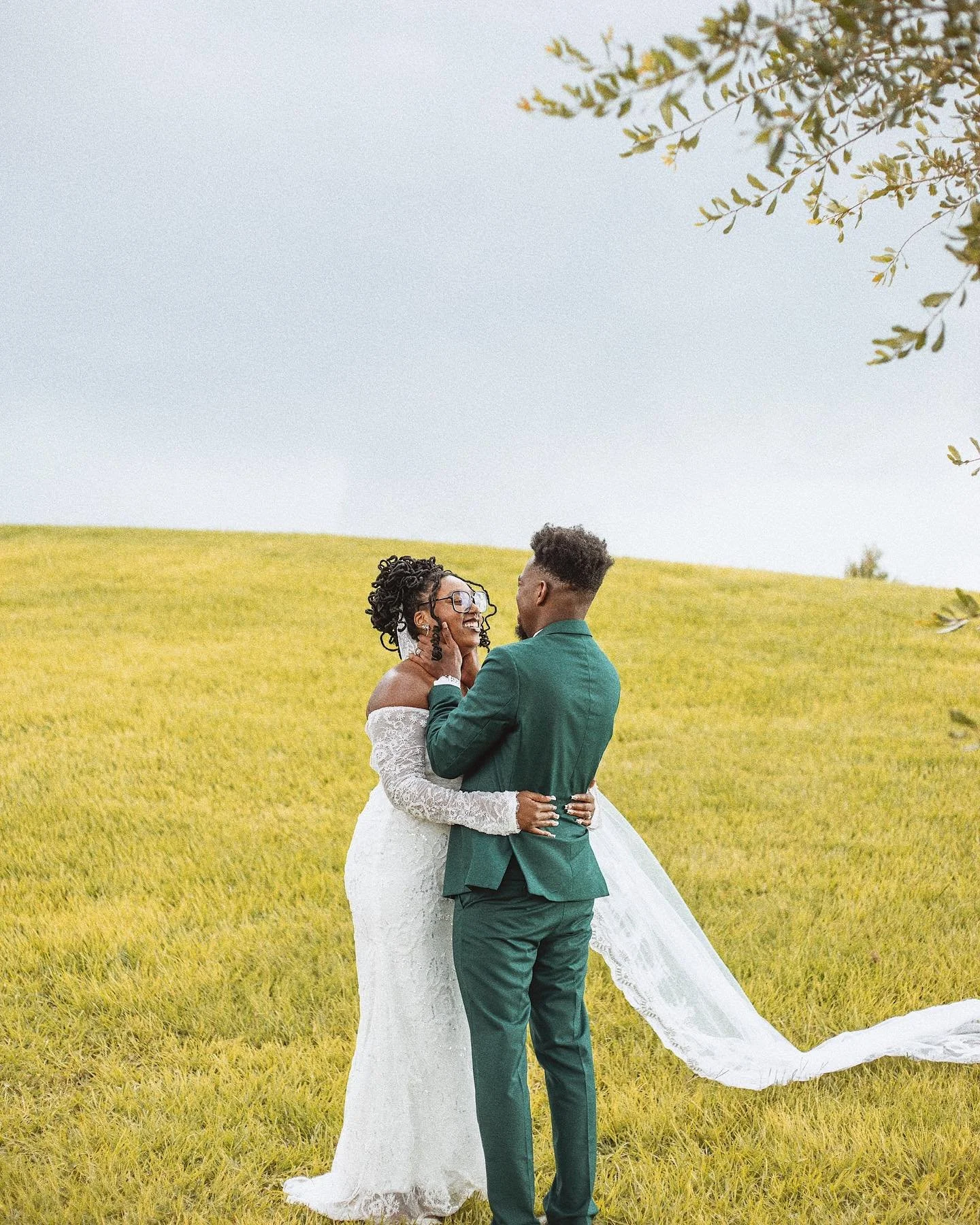 Adrian + Cherise 💍
i love … love 🫶🏽 , definitely want to capture more weddings and couple sessions . If you know someone or if you’re getting married , dm us 🥰💍
-
#tampaweddingphotographer #tampaweddingvideographer