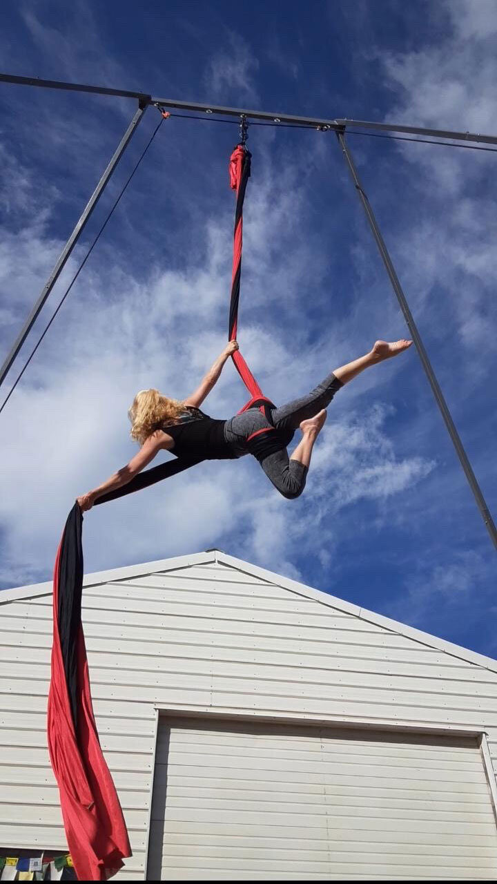 shot-of-Kim's-sister-aerial-silks-lo-res-OP.jpg