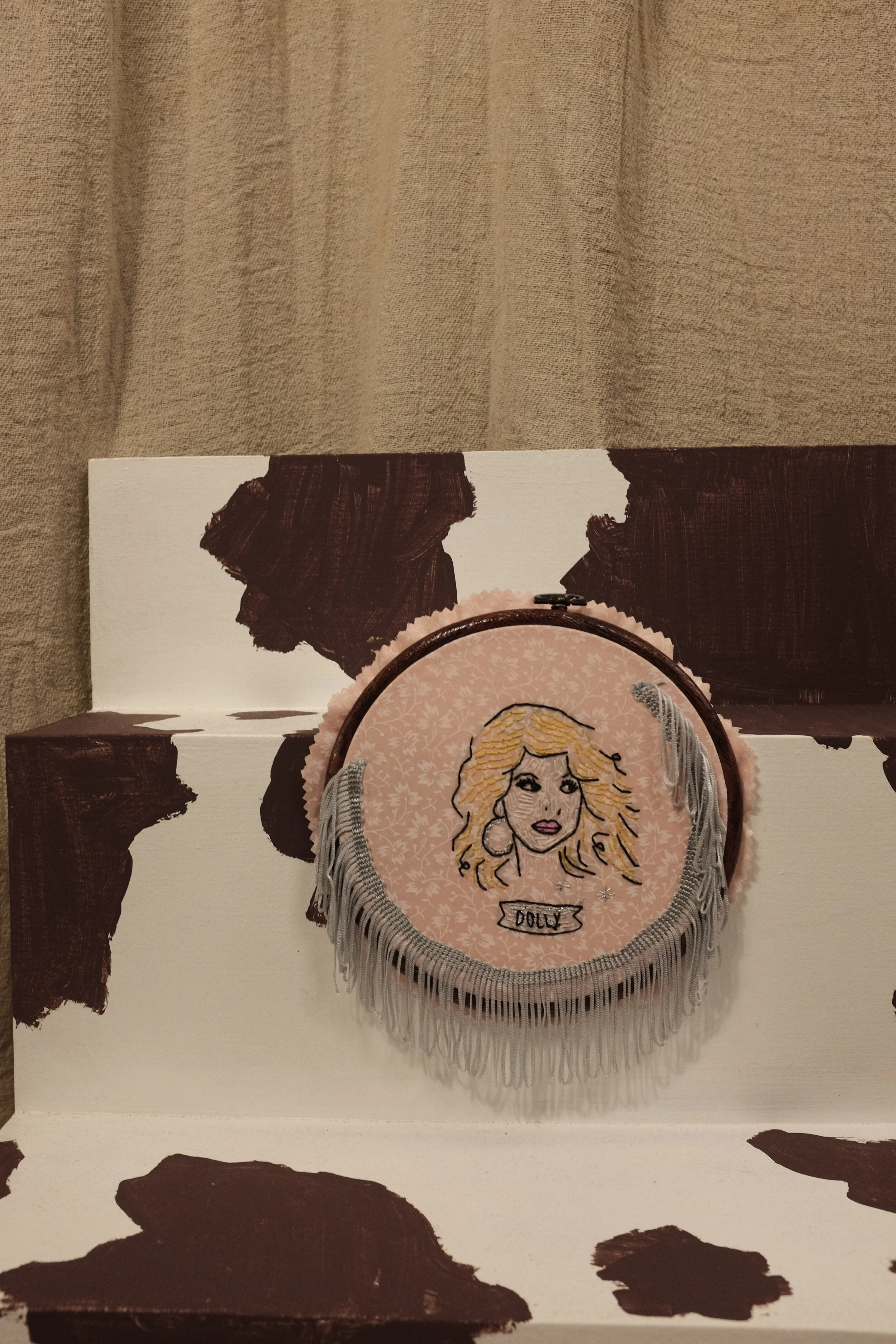 Dolly Hoop.