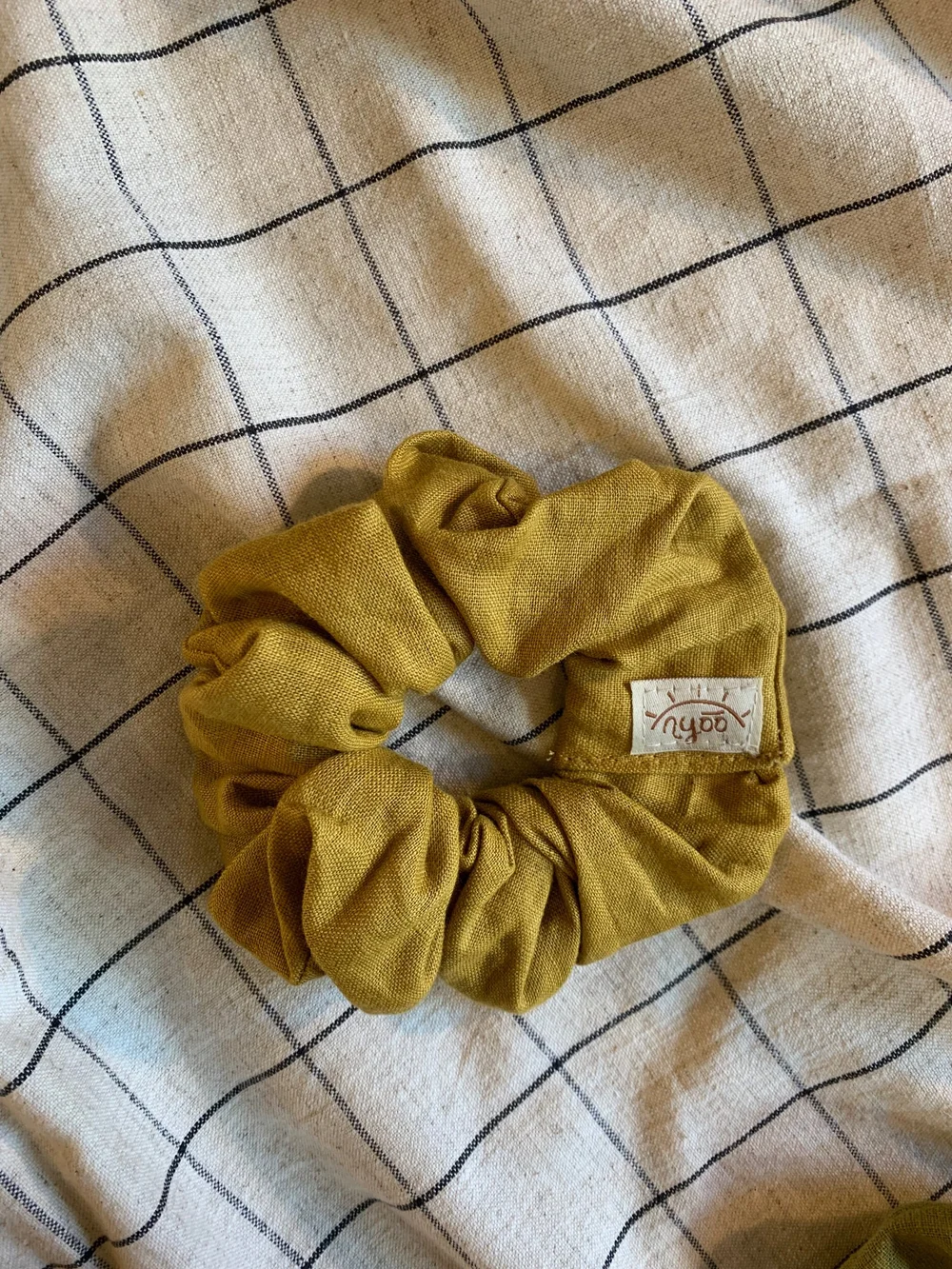 き*こ様 CLANE LINEN MEDIUM SCRUNCHIE PRINTED SCRUNCHIE Colourful printed scrunchie. by KURT