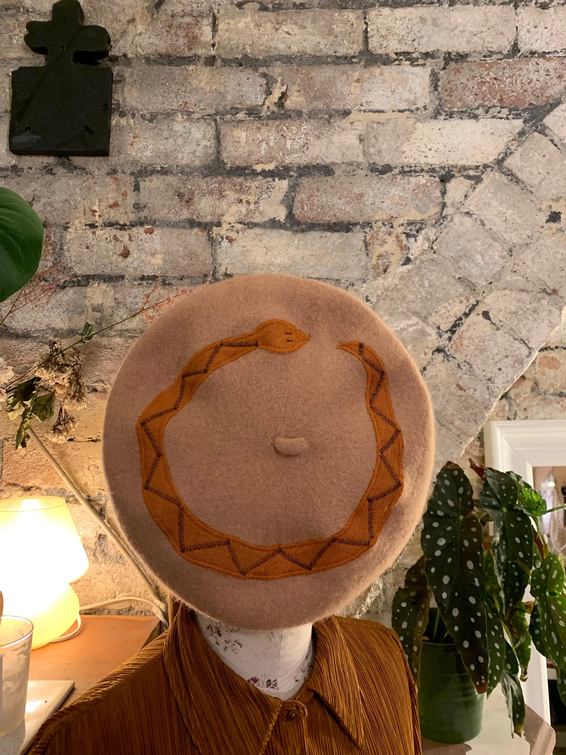 E43AD470-15BB-44F5-8F38-87F20812F957