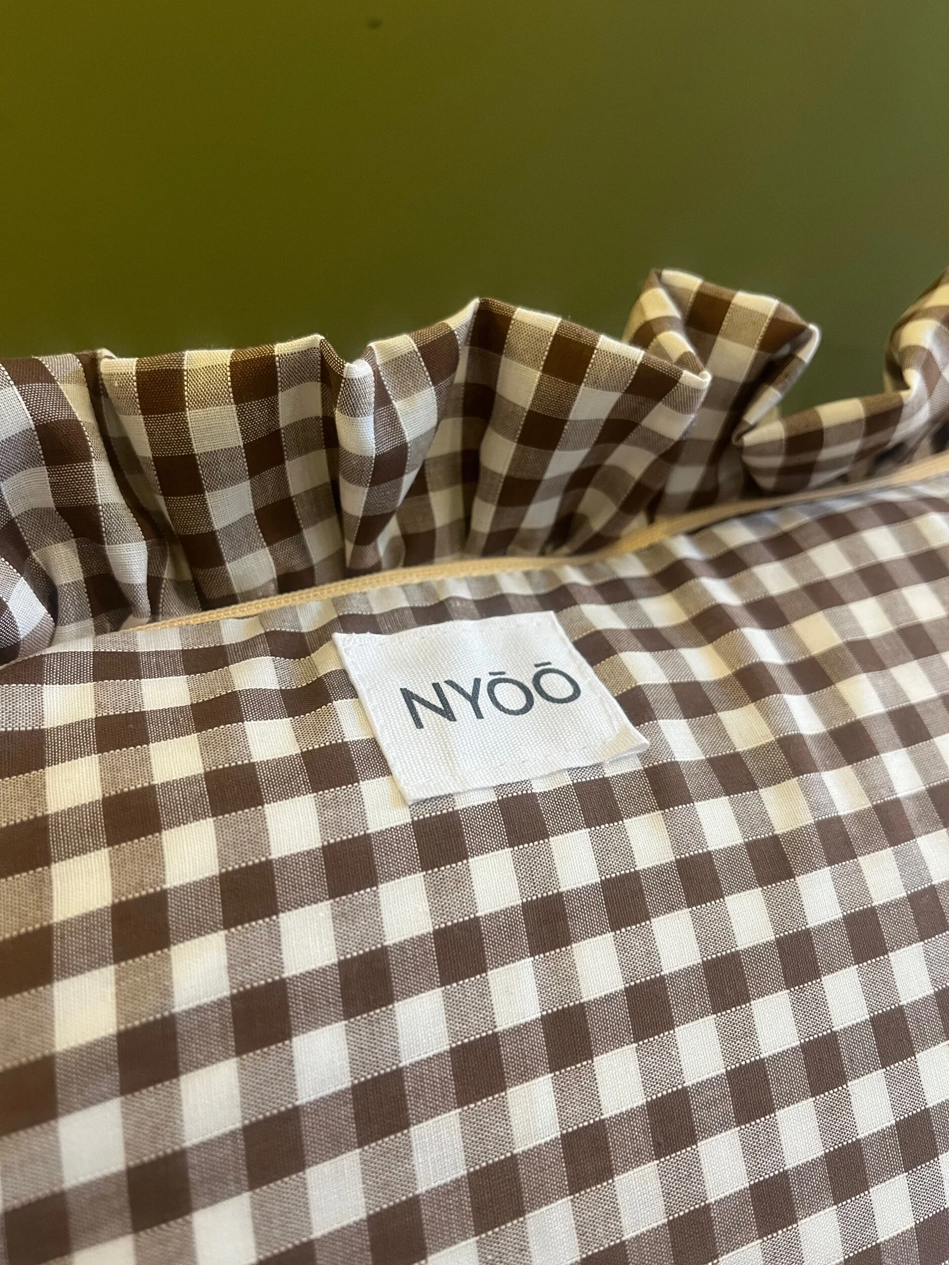 D3EB1523-8CA9-446B-8571-E6E9A62B9215