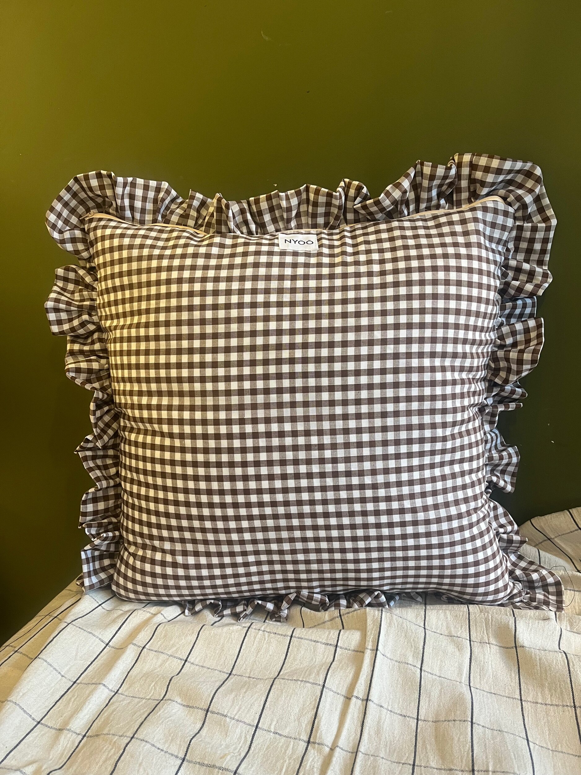 7B2974A8-F707-4159-956A-4515F74D6E43