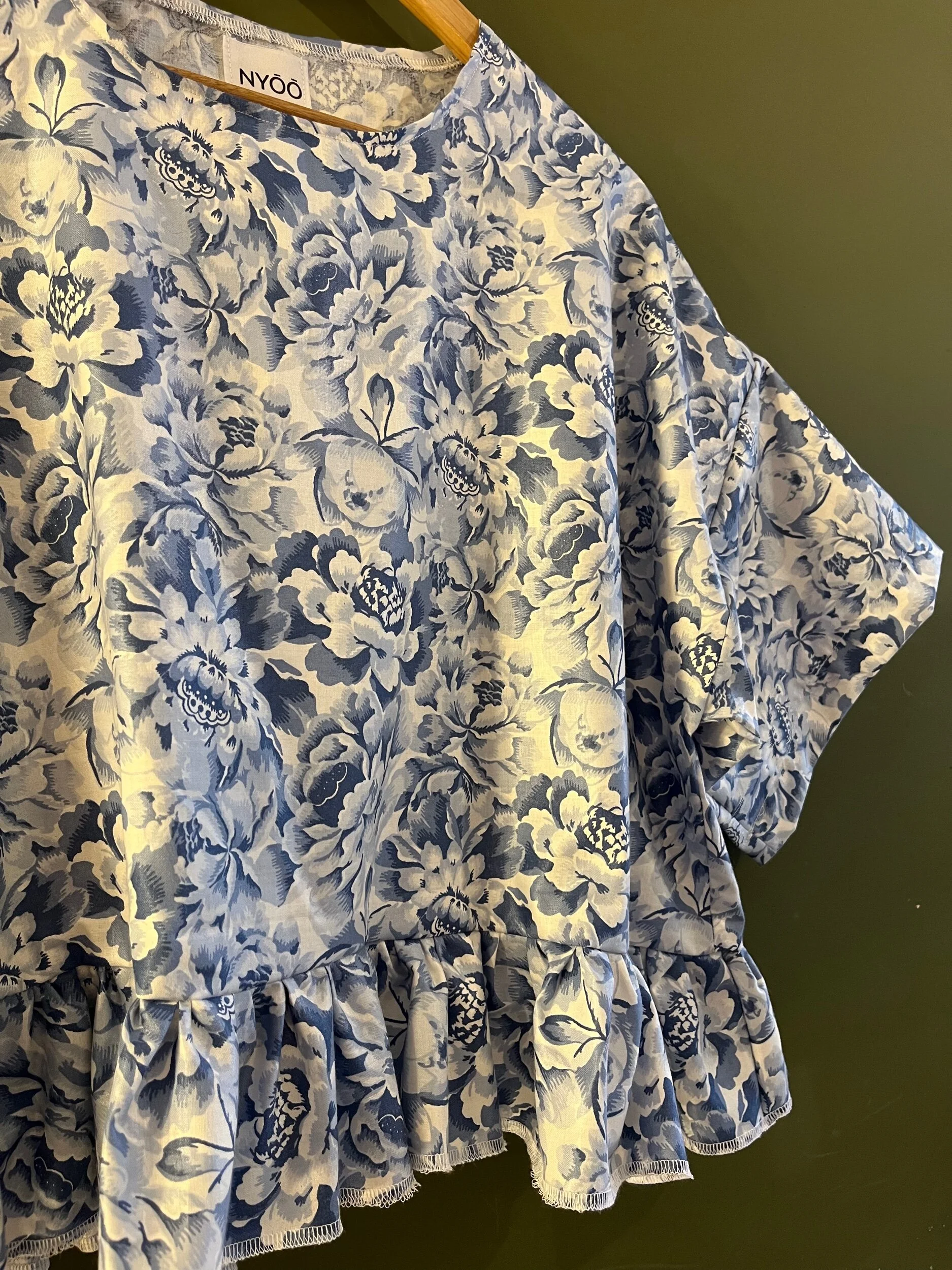 D03C39D4-B24A-46D6-8AFA-907626D4BF99