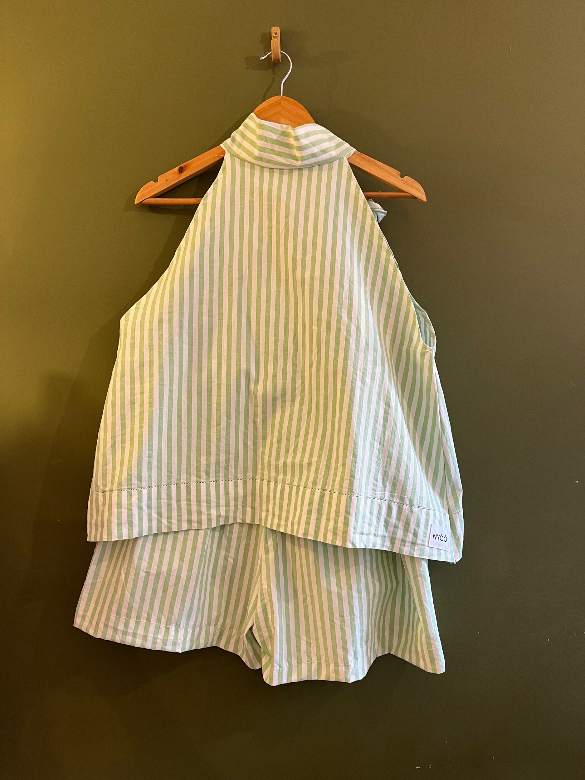 D8CC37CE-5DF4-4353-A560-6C8915162607