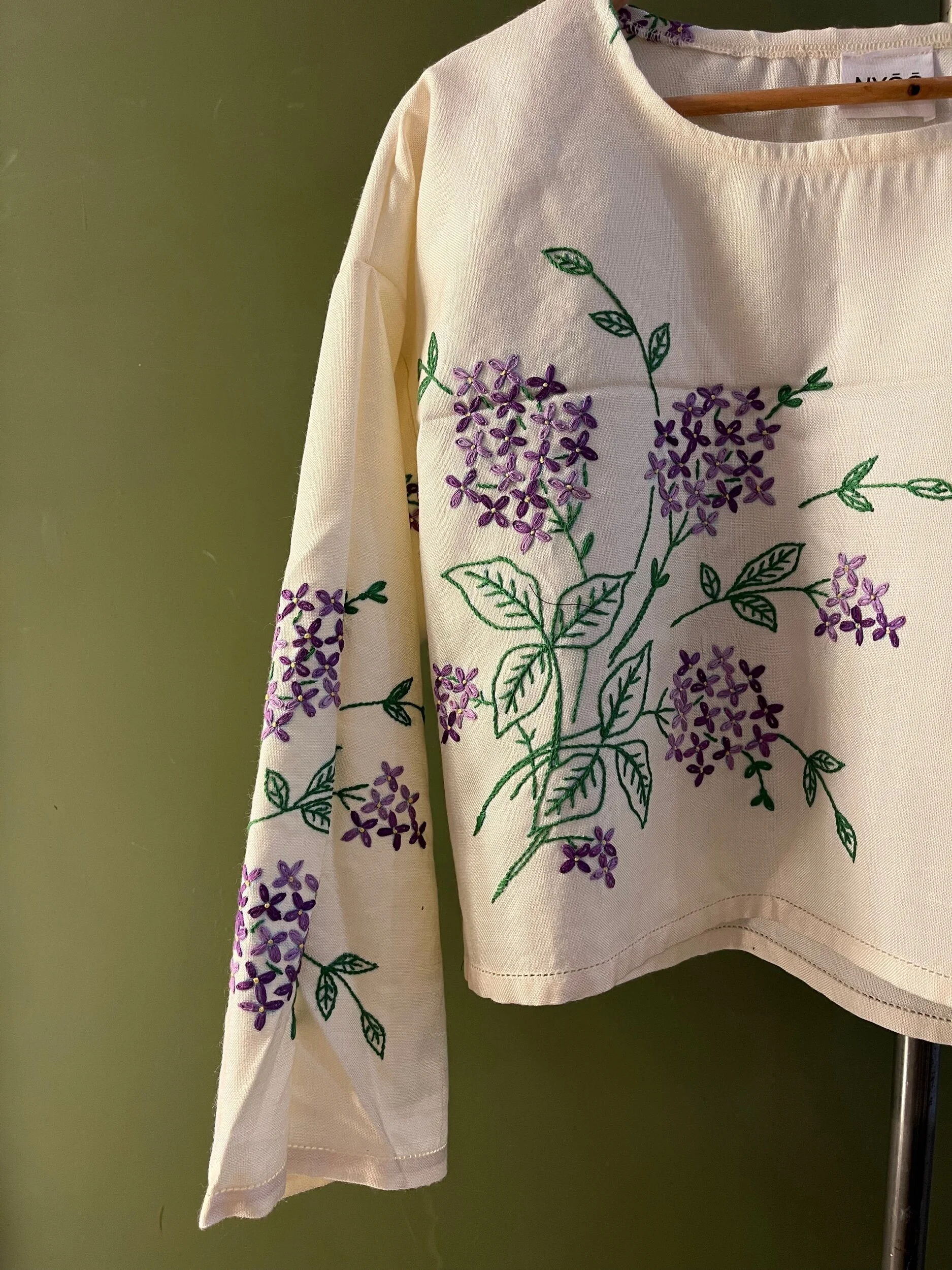 17C482F3-50D4-4D00-A77B-FF498C46620D