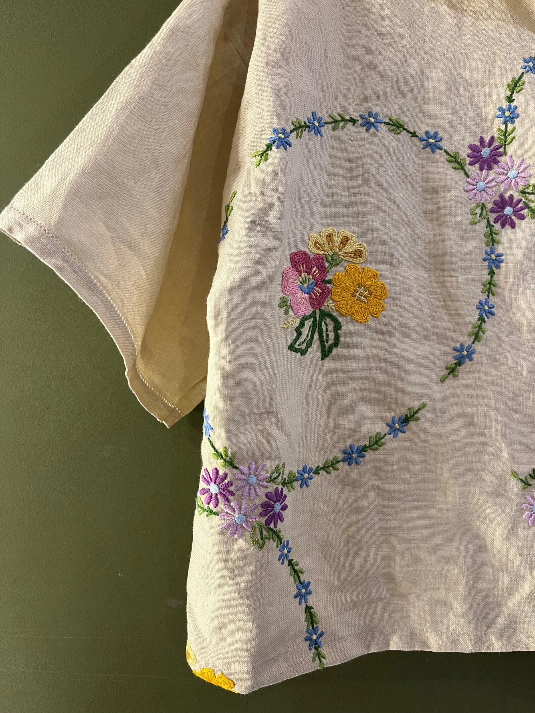 9C6AEC17-1D04-428D-AEA5-9E2E305CD834