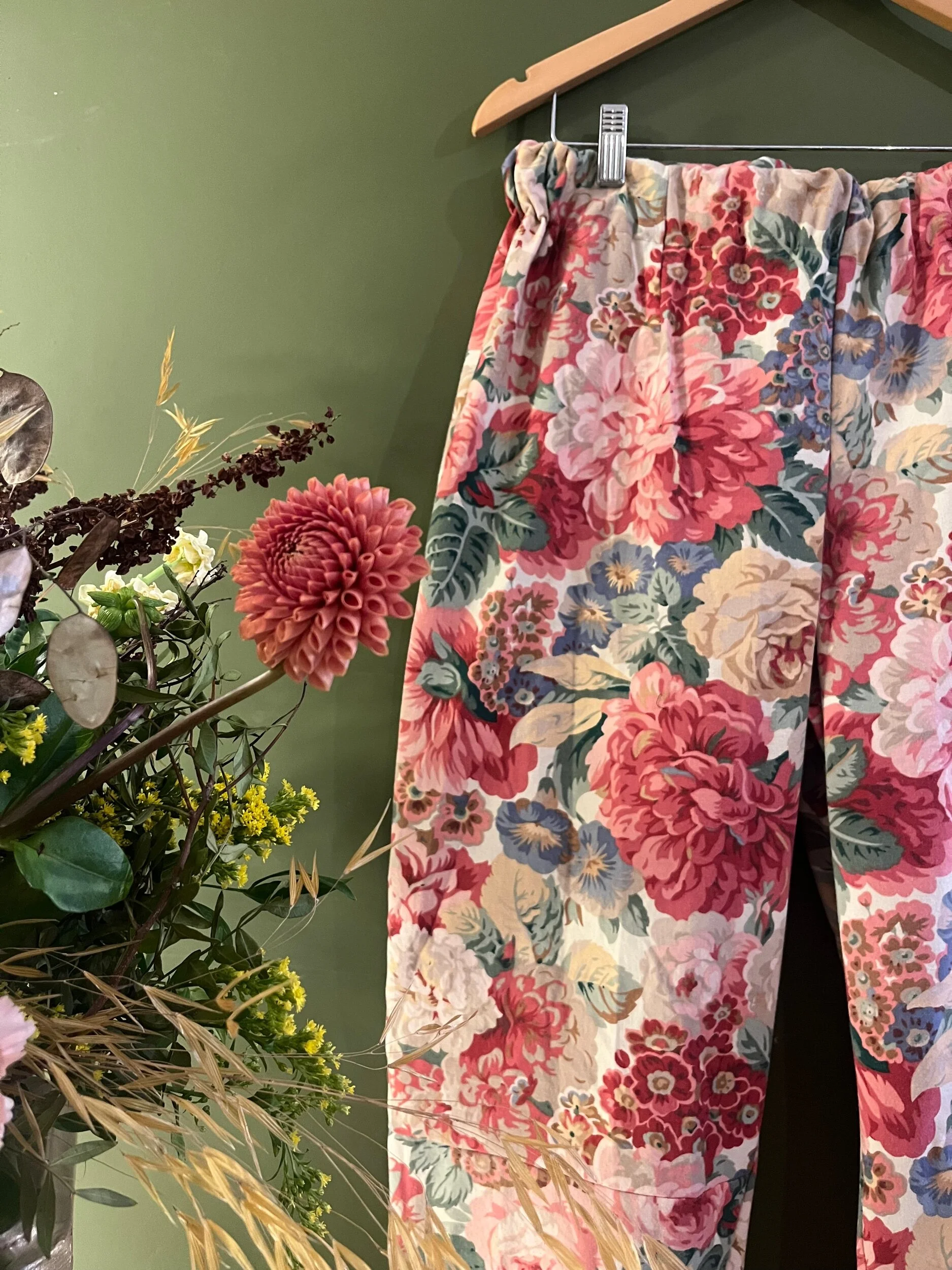 4FE189BC-1A6C-49C4-B3CF-F1A740AF7654