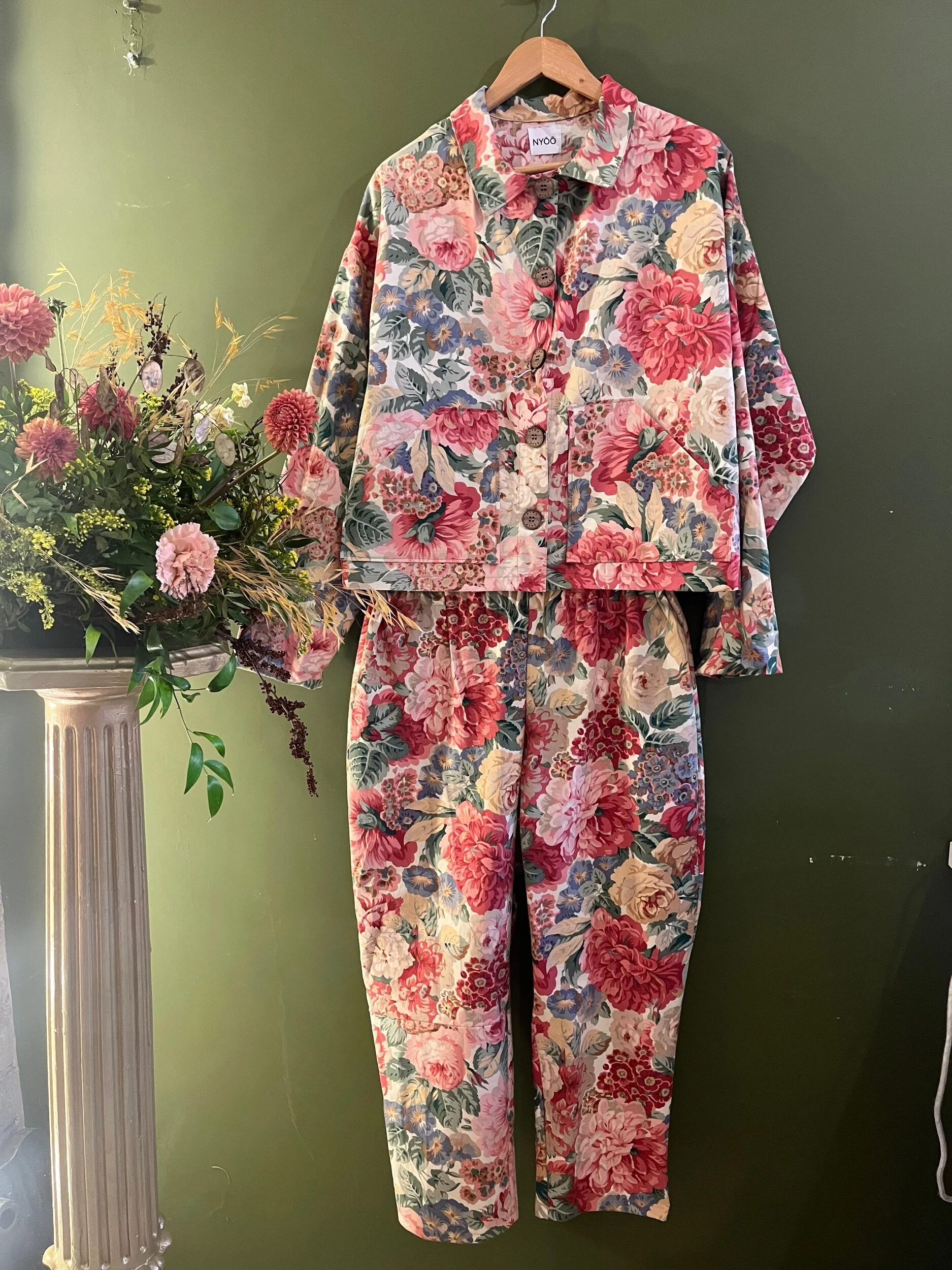 EE3631F9-F3BB-4DA1-AABF-F2B26CA3E30F