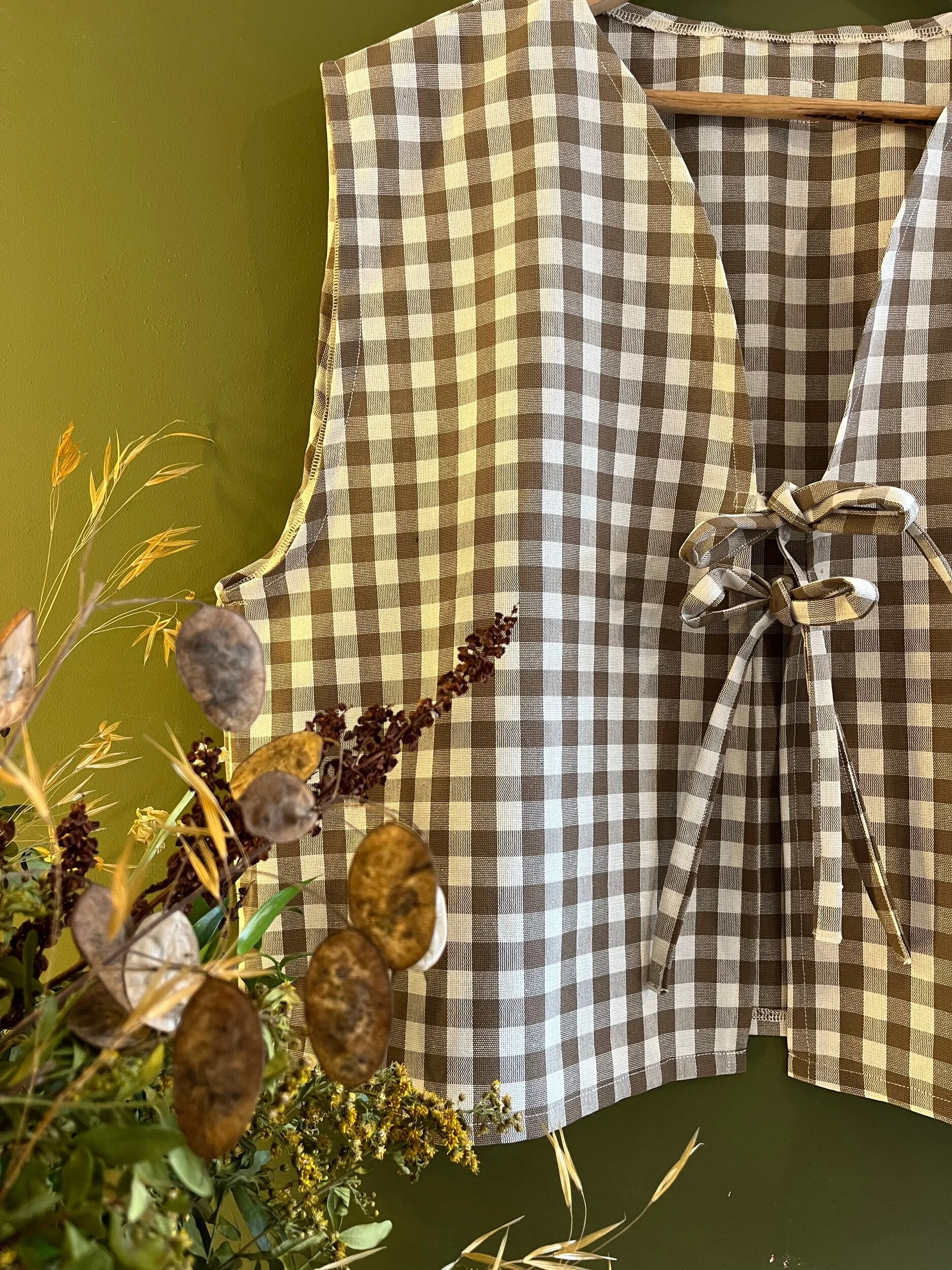 D8F0DE56-D69D-40E1-94E6-06AB9E2A8301