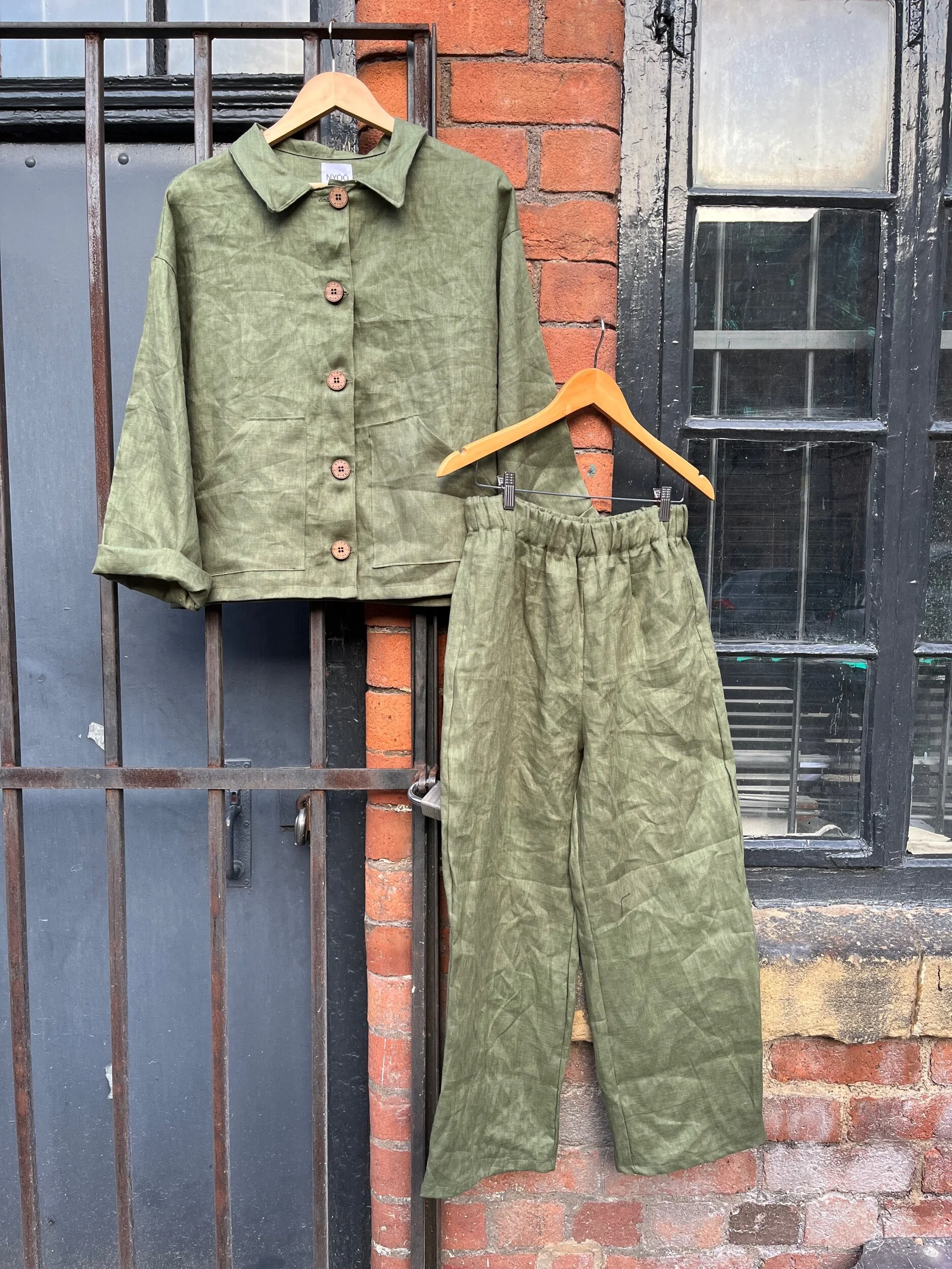 AEF3FE8E-6FD9-402B-A7E3-0303AEAD661E