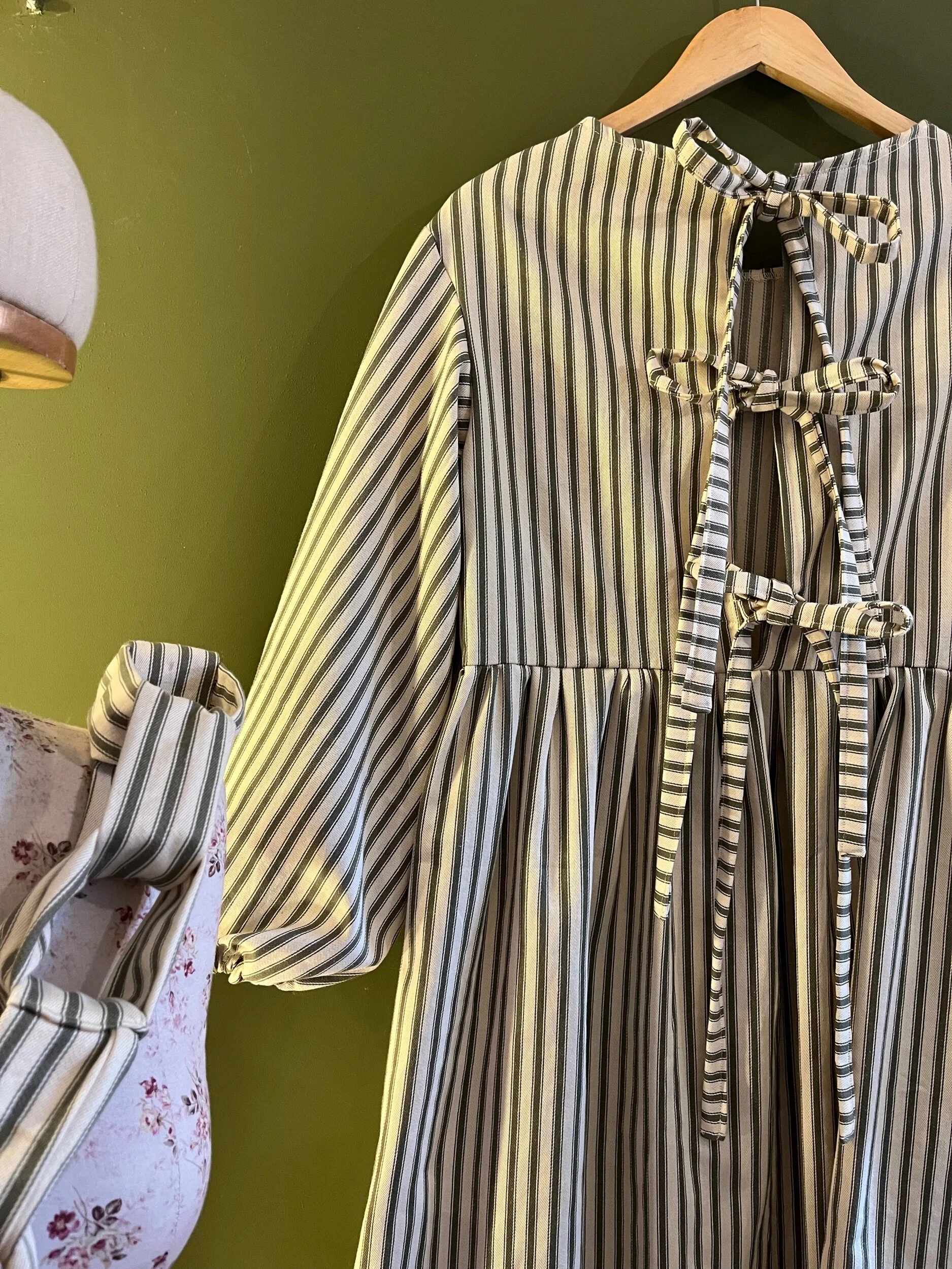 8C5B1CA6-F32A-4498-803E-C2856918CD3B