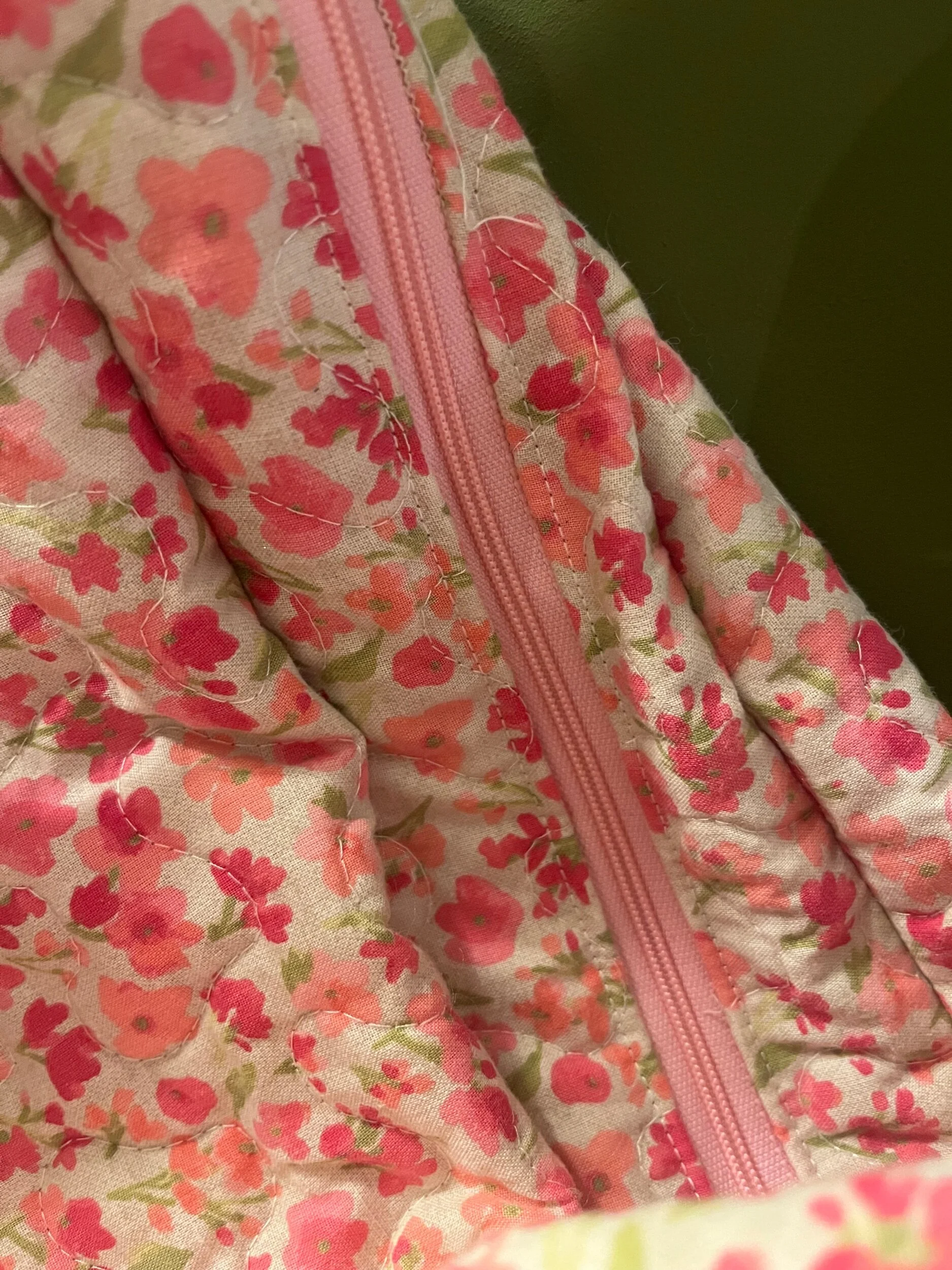 CE63B196-E7F2-44FA-A3ED-1E53EAAEA227