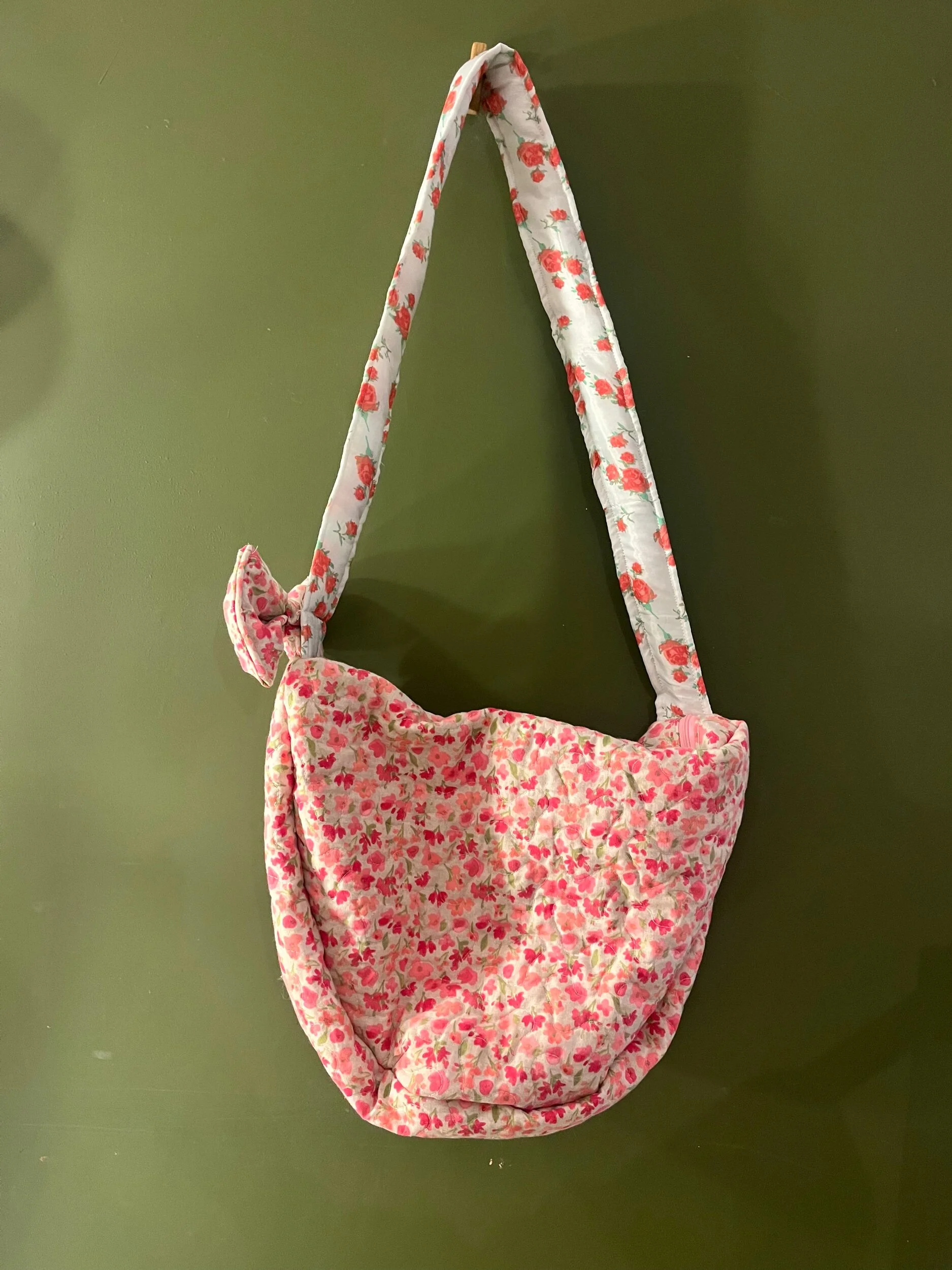 201749D0-AA0C-4898-AC7C-4101B8FE75FB