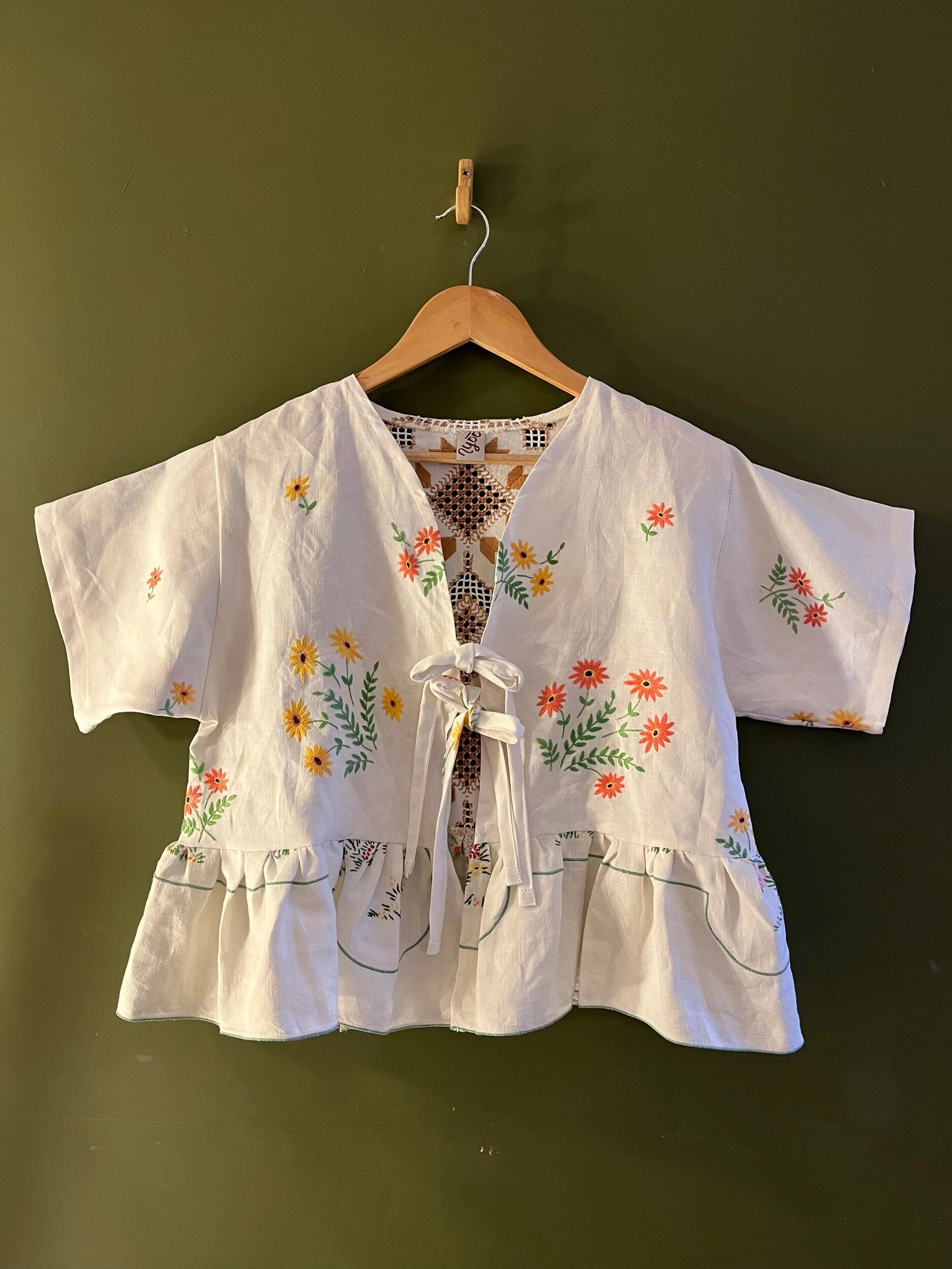 6C3BB352-F75B-48E5-80F4-C5B3A54A97DD