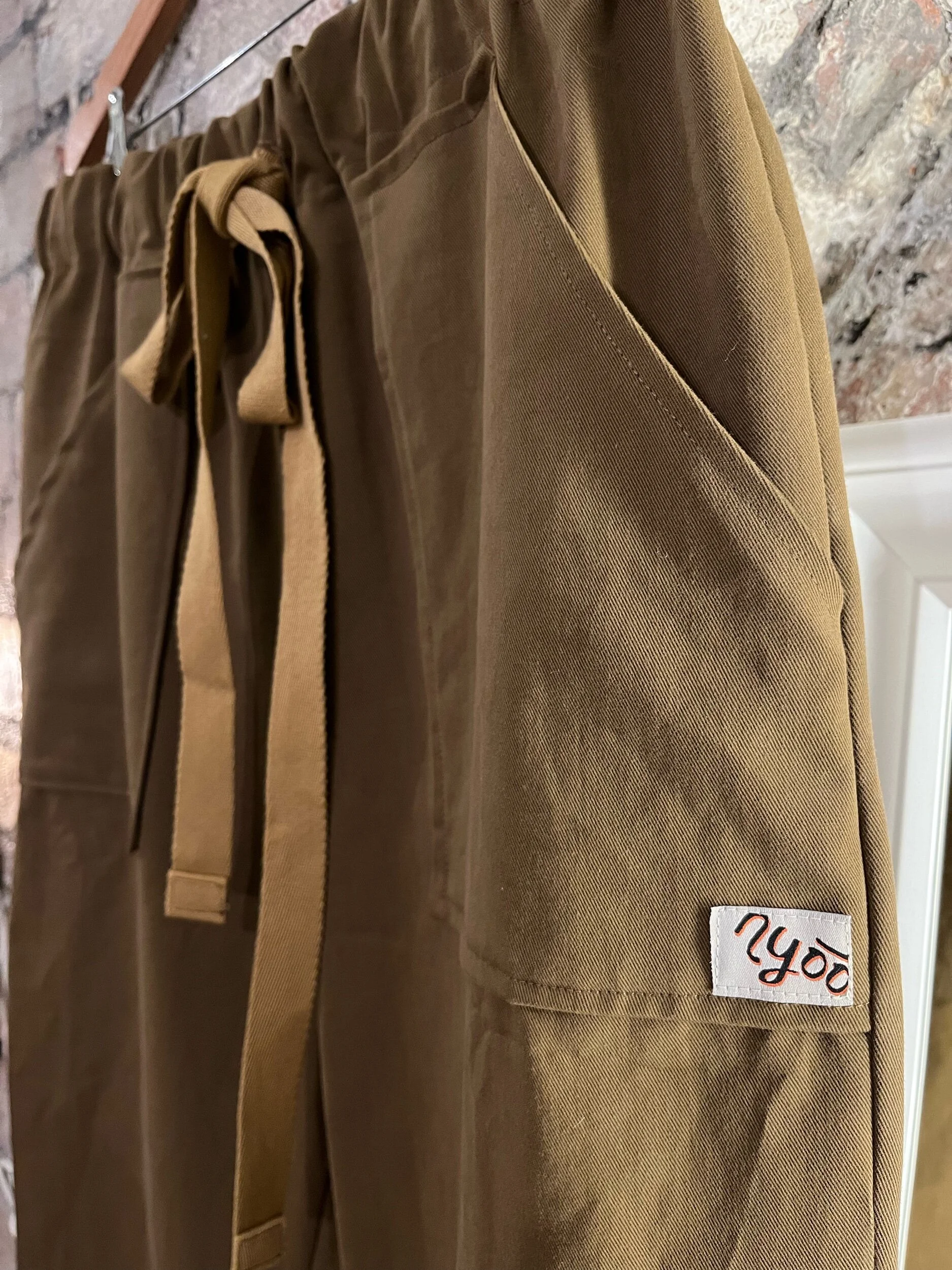 1CD6B3CE-AB15-441D-9664-4AD2FCF2E98A