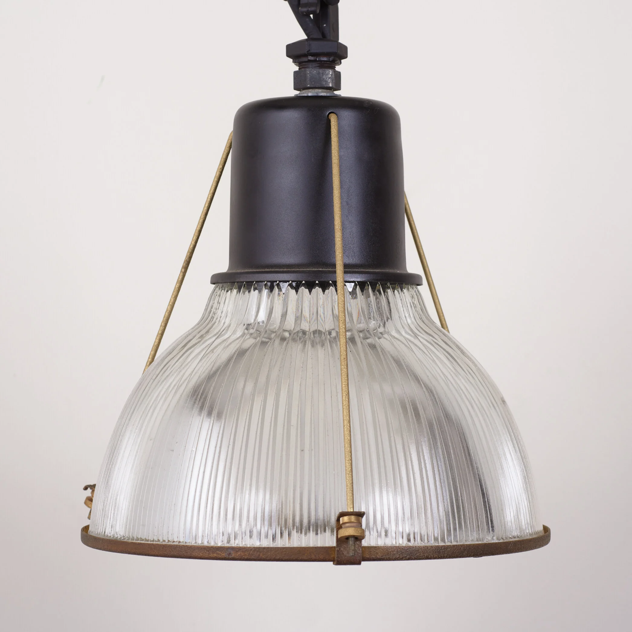 D549EC52-FEB7-4DA7-BFA6-79A1BC759239